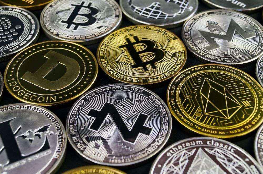La nueva crisis económica dispara el interés por las criptomonedas, según Criptomonedas24