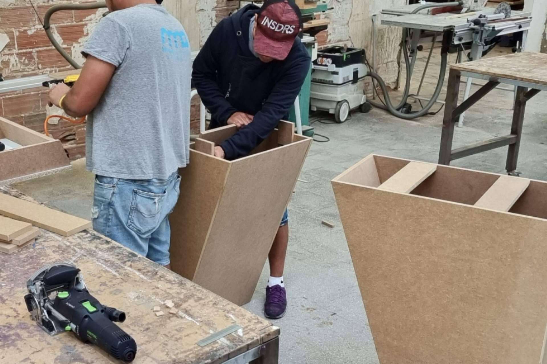 El futuro de los eventos llega de la mano de las estructuras y muebles de madera sostenible de MNA Stands