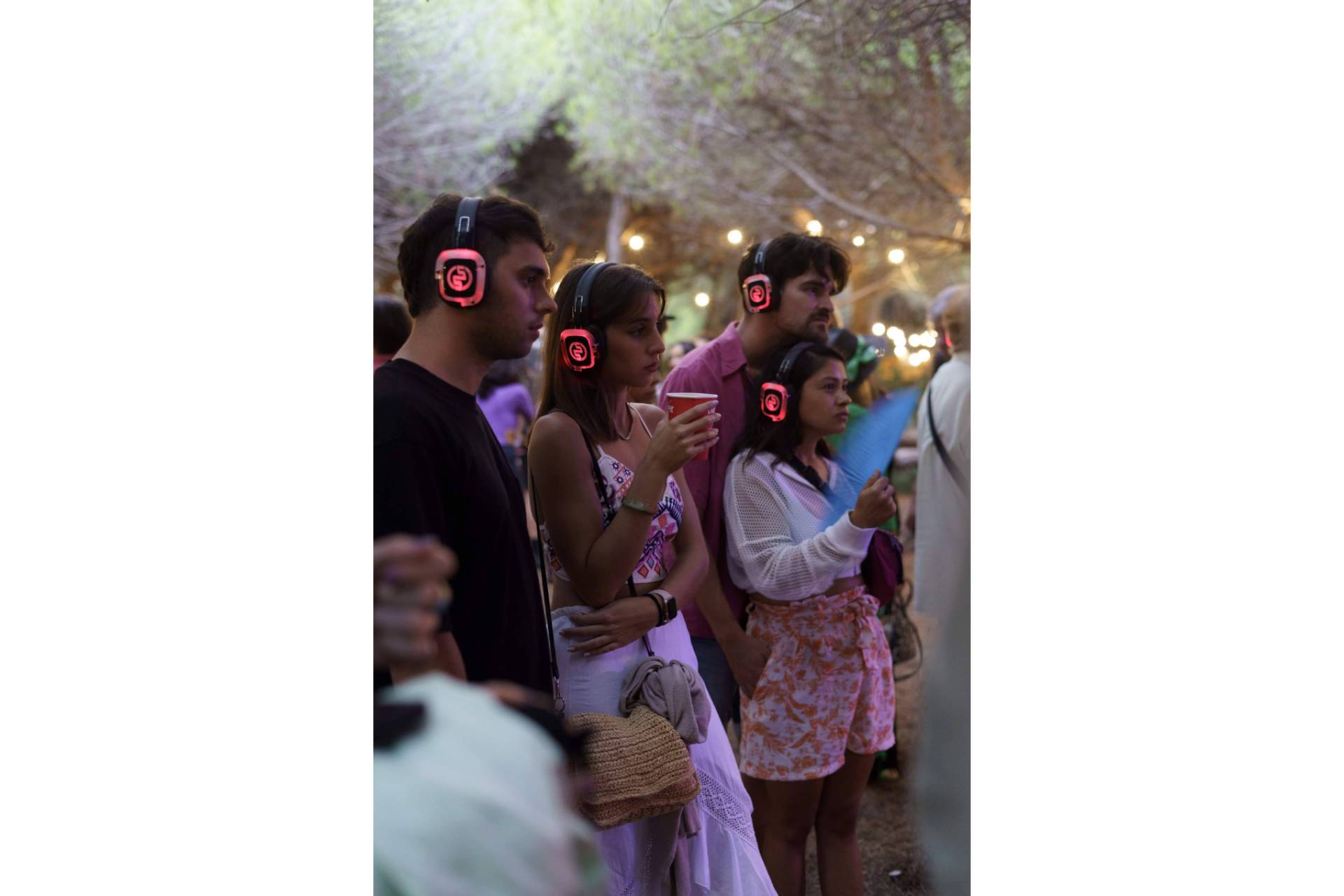 La fiesta de San Juan Mega Silent Disco Gavá Playa tendrá 3 escenarios, 10 artistas con música, artes visuales y gastronomía