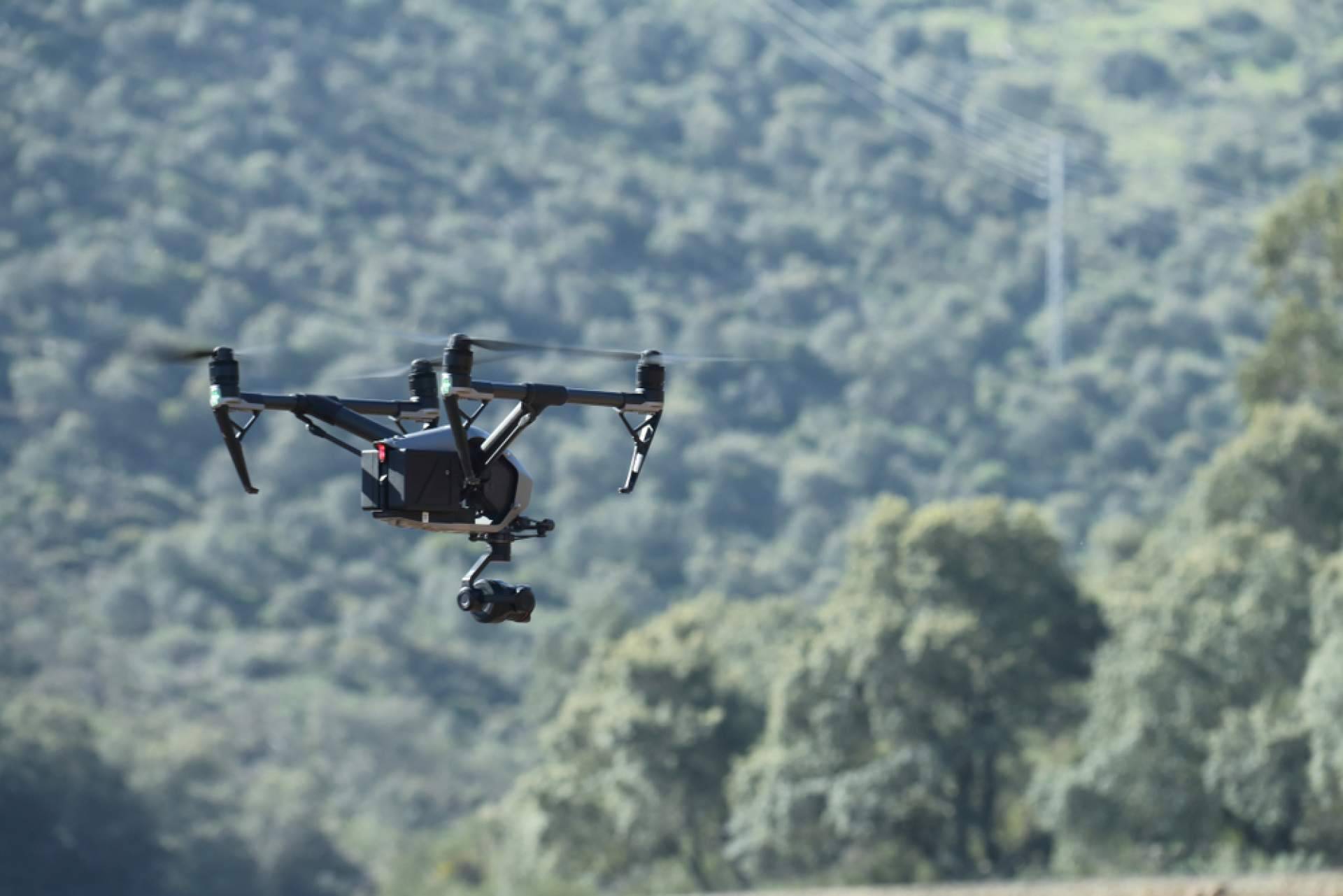 Obtención de licencias para el uso de drones, de la mano de What The Quad