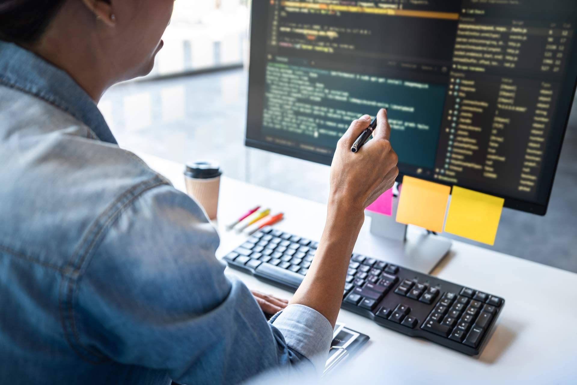Llevar a cabo el proceso de desarrollo web con Dooby