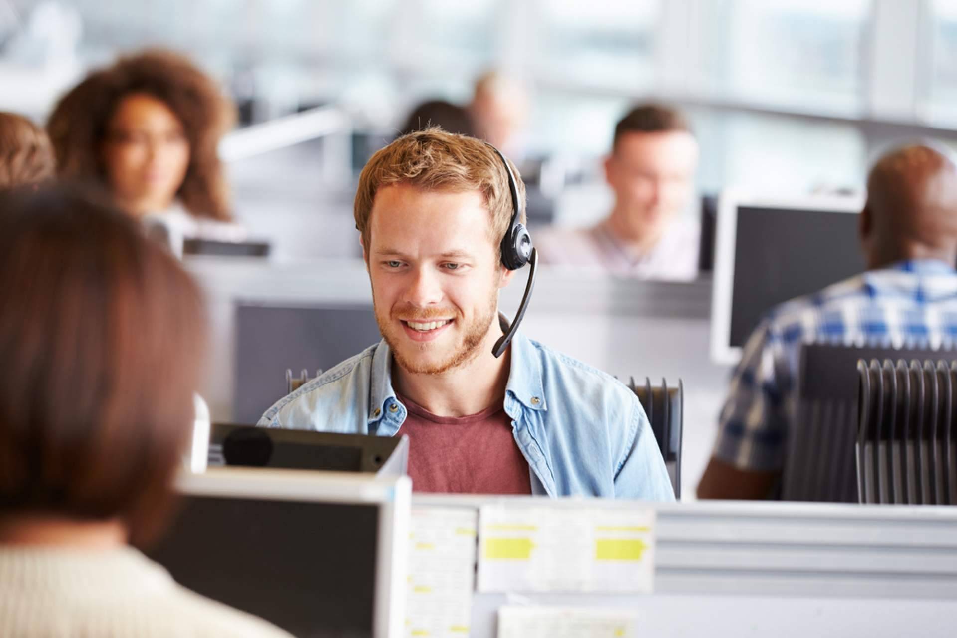 VoIPer explica cómo puede ayudar el marcador predictivo a un call center