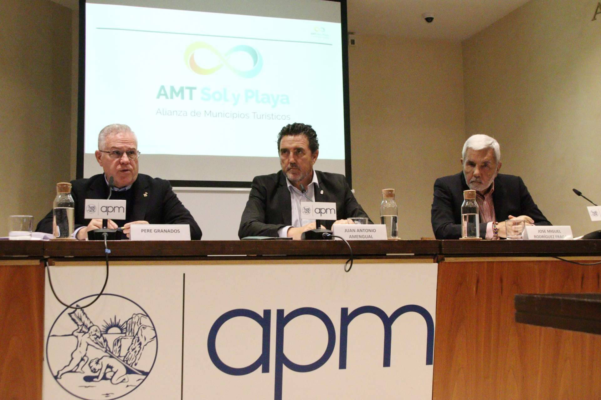 La AMT Sol y Playa amplía las características de los municipios turísticos para acceder a una mejor financiación