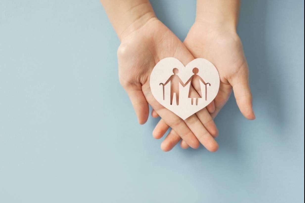 Transformar el envejecimiento en una experiencia positiva para 9 millones de españoles, la tarea de Helpycare