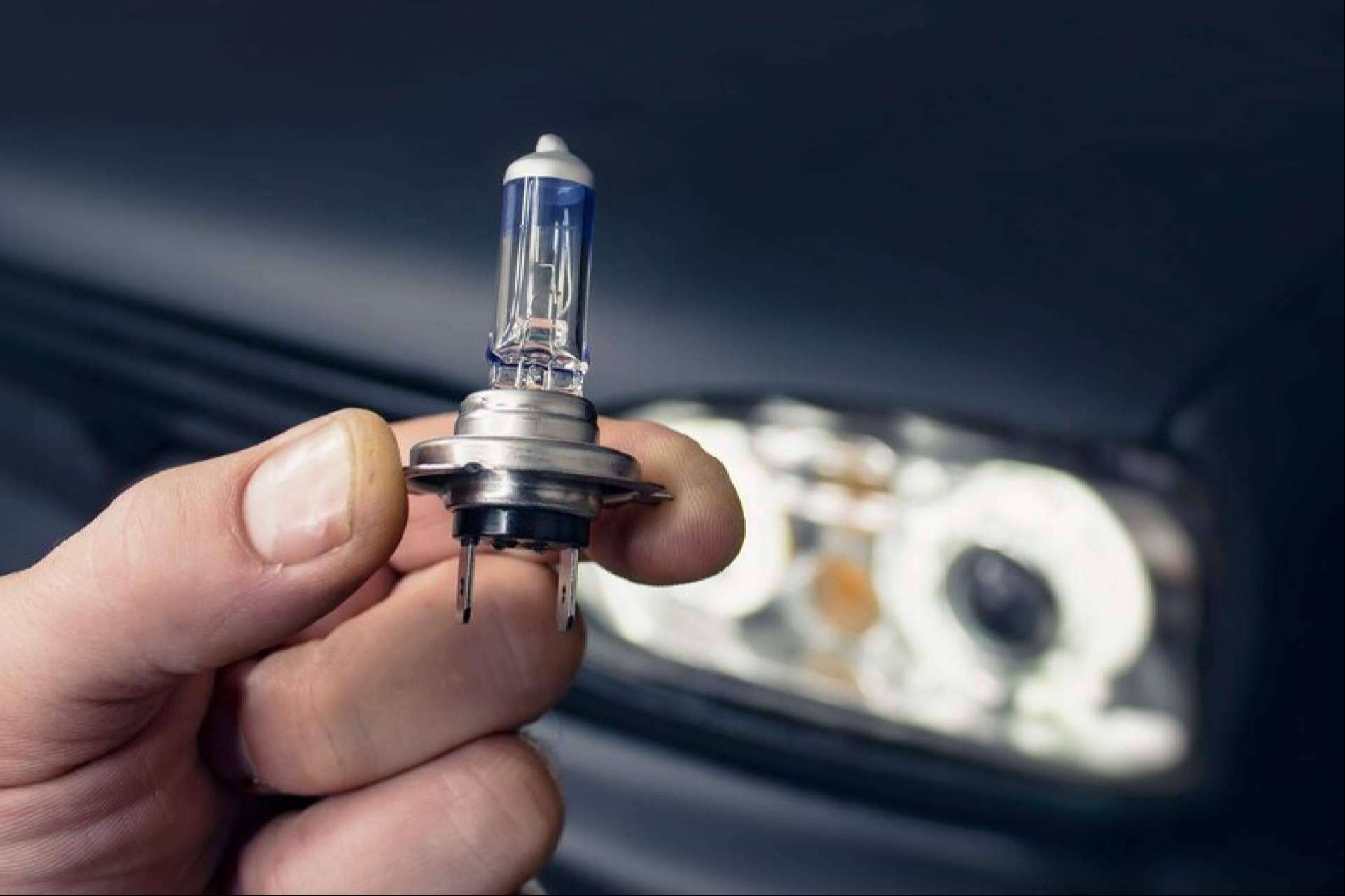 Gareauto 37, proveedor en Granada de bombillas LED homologadas