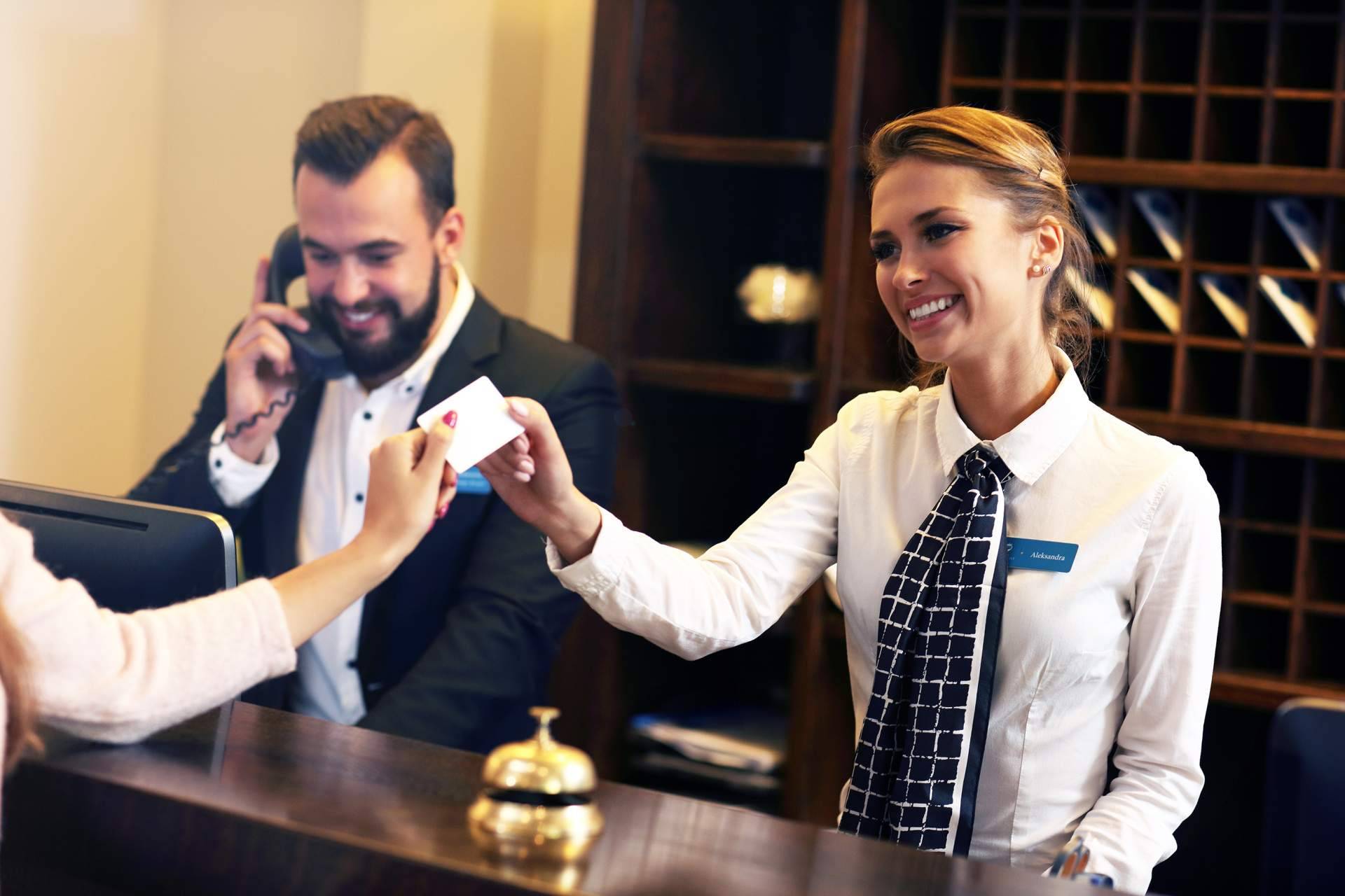 ¿Por qué formarse en el sector hotelero de cara a un futuro?