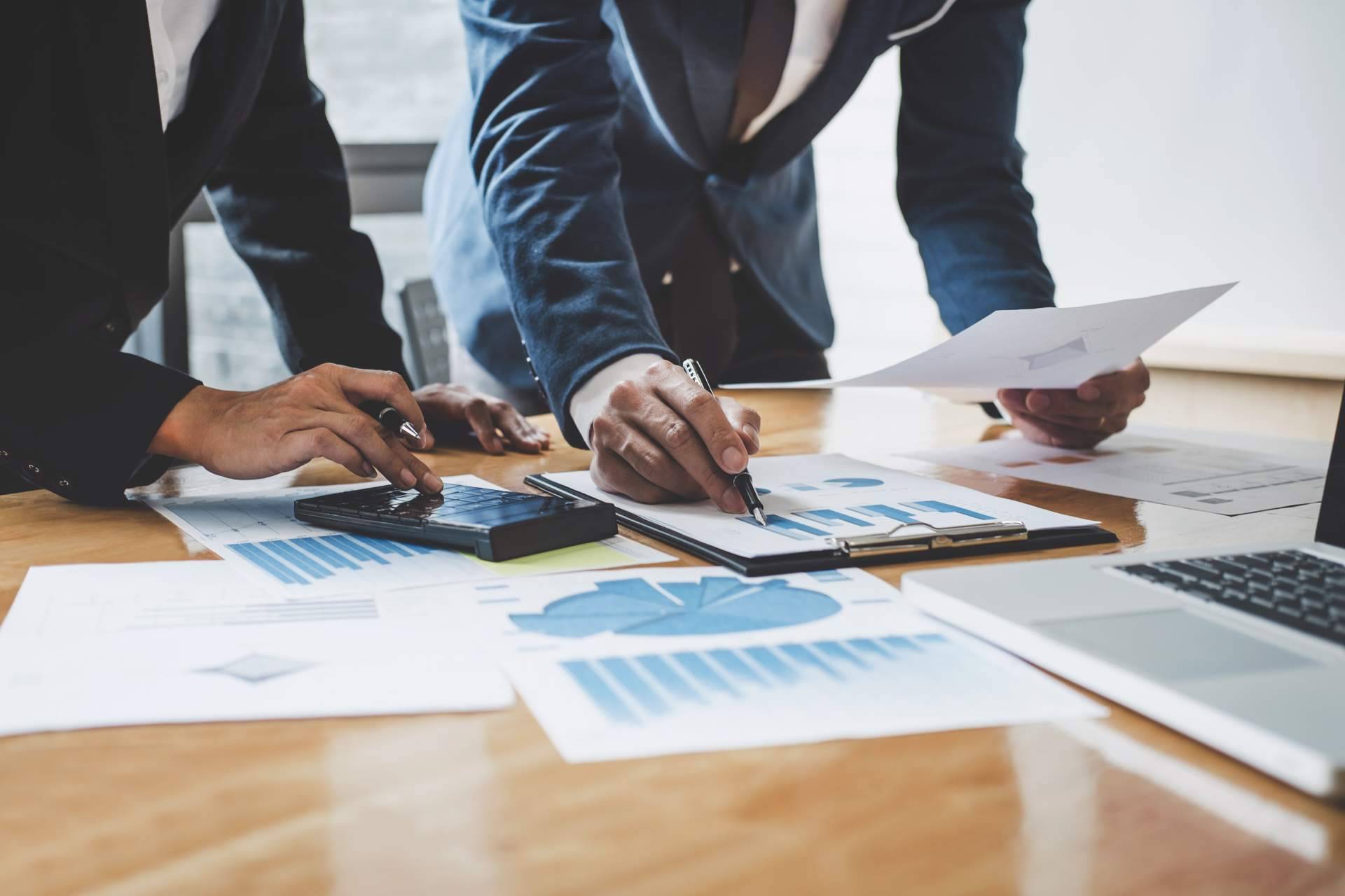 ¿Qué es mejor; bootstrappear o inversión venture capital?