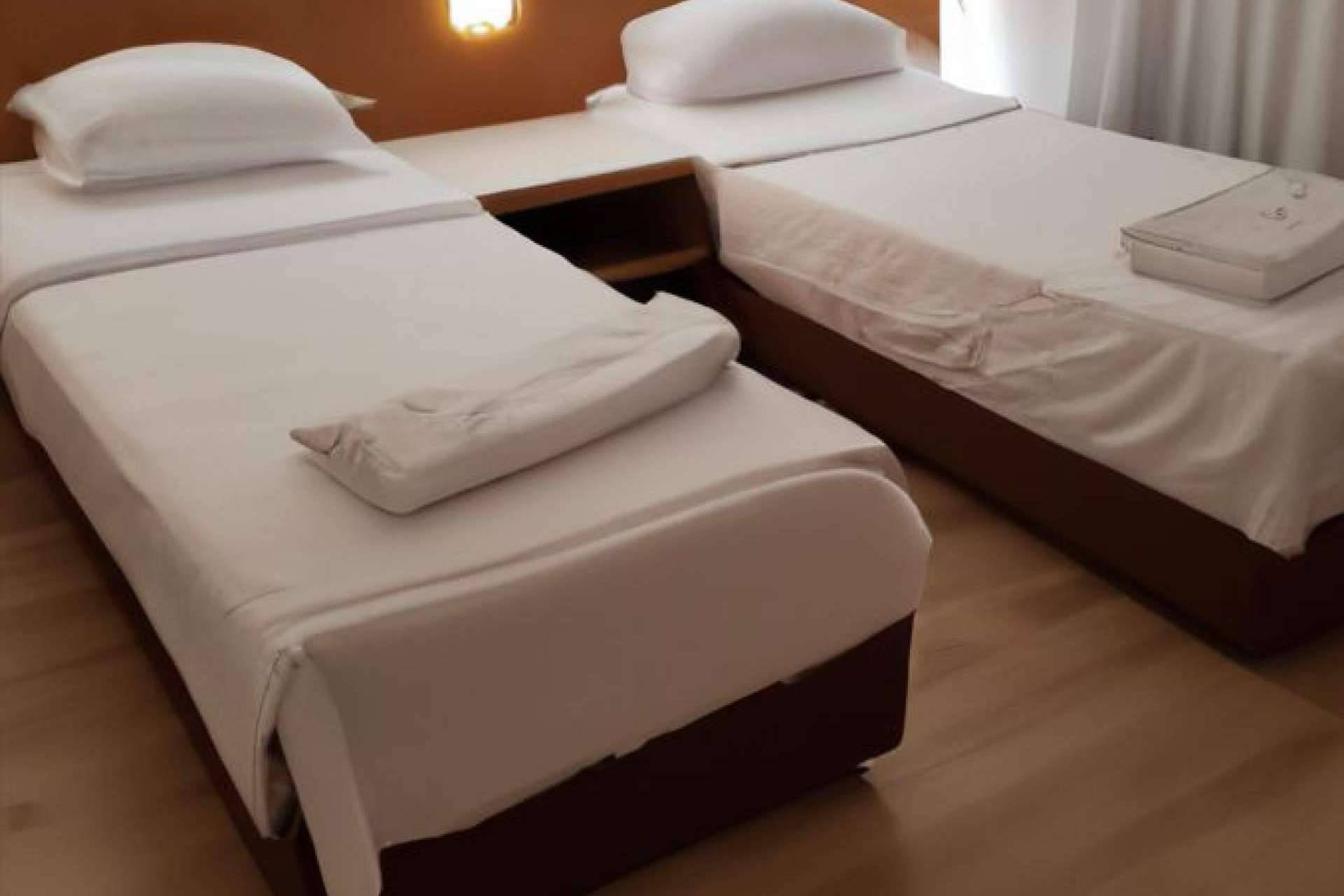 Elevadores de cama para hoteles y para el uso doméstico en Bed Lifter