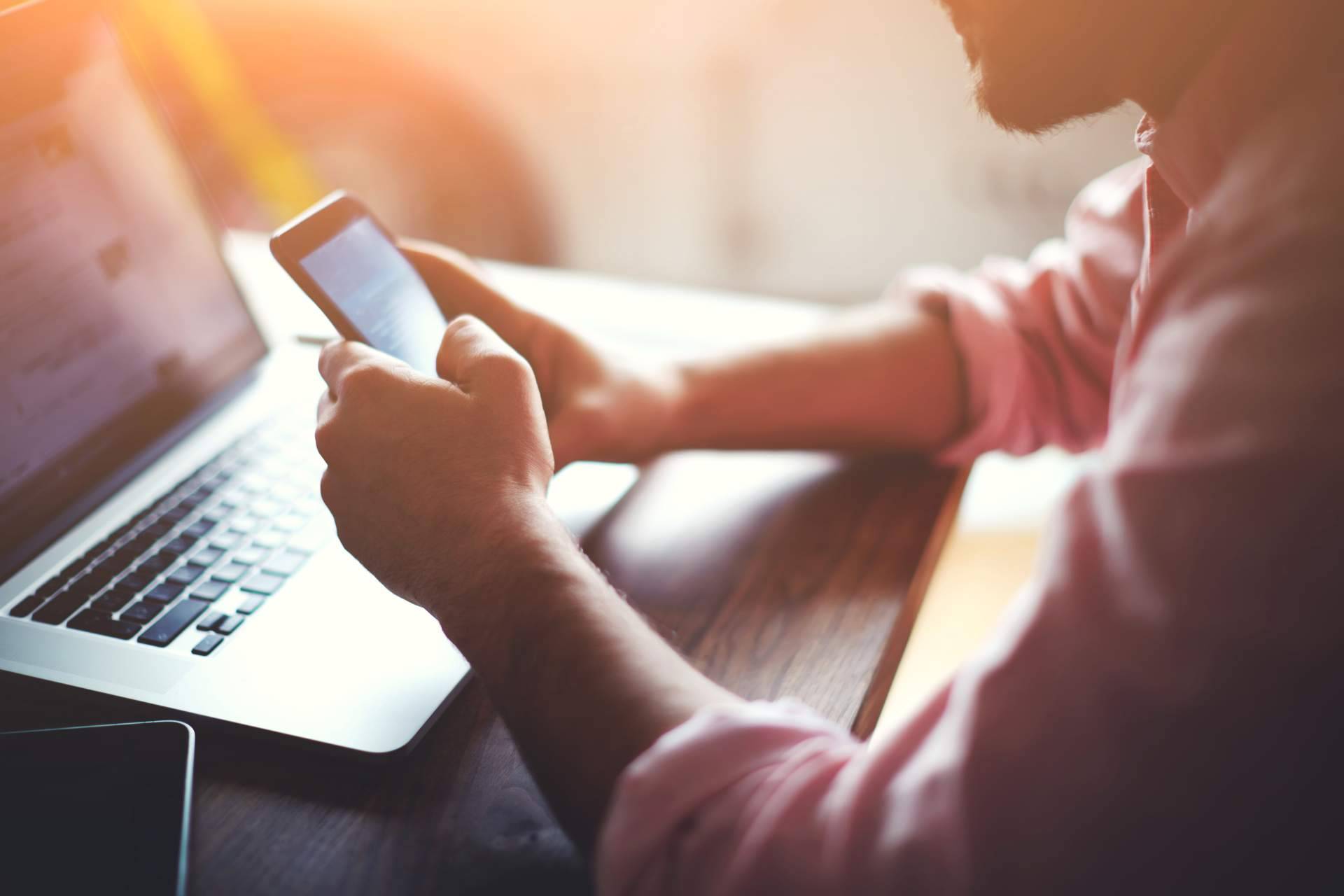 Teleperitación de dispositivos móviles; eficiencia, rapidez y seguridad en un solo cable de distancia con GlobátiKa Lab