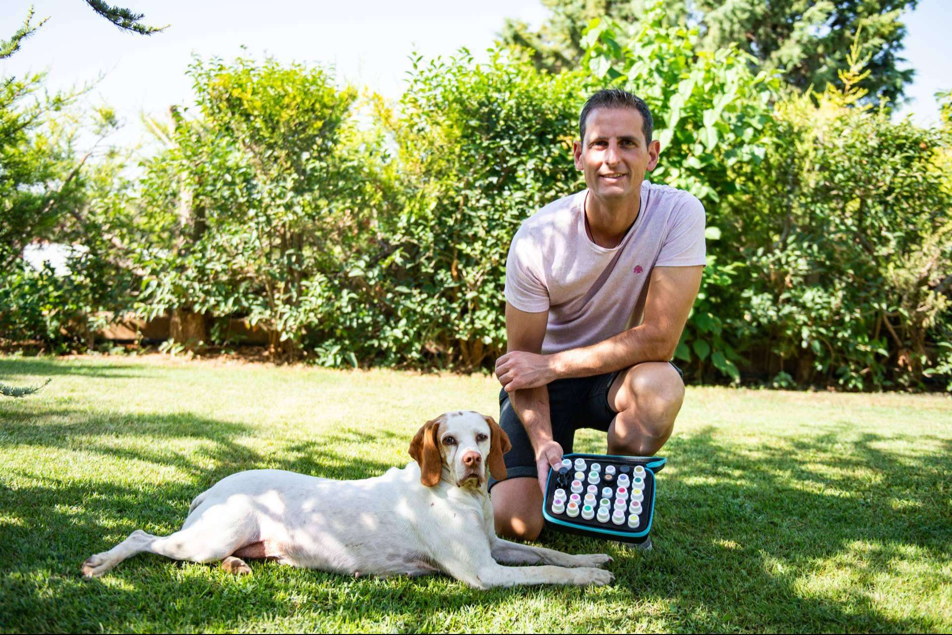 Educador canino, con Rives Aromaterapia Canina