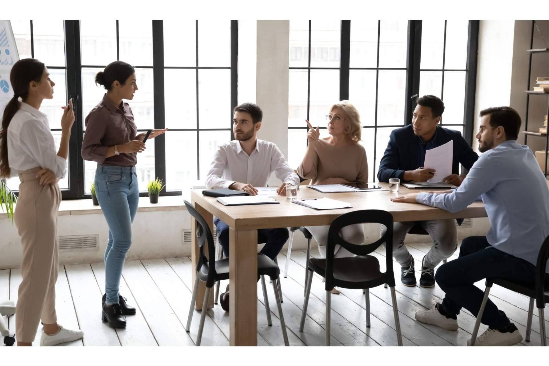 Capacitación a equipos de ventas con la formación profesional de EGCI