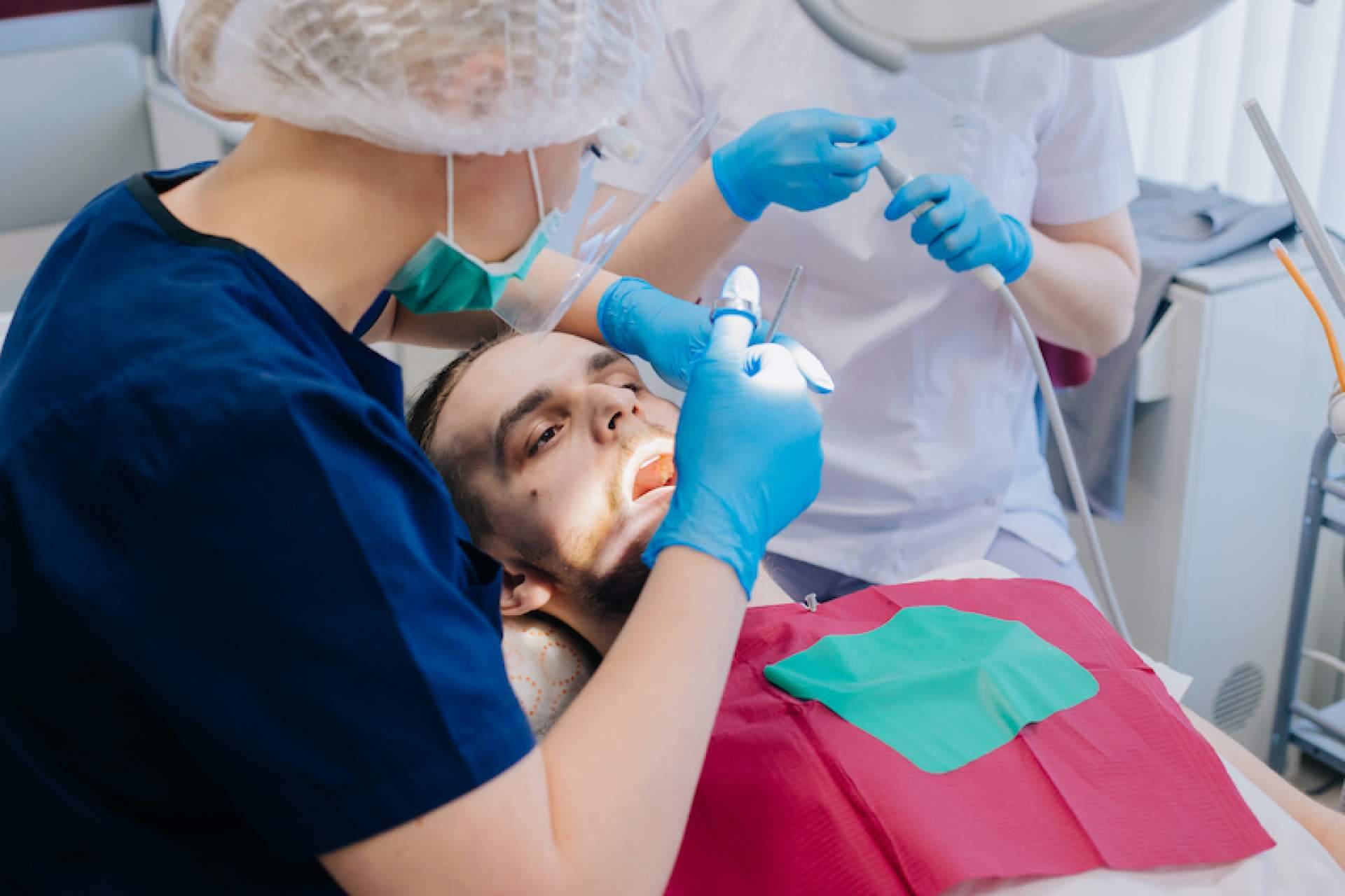 Cibumaxi, un referente en servicios especializados en cirugía bucal-maxilofacial e implantes
