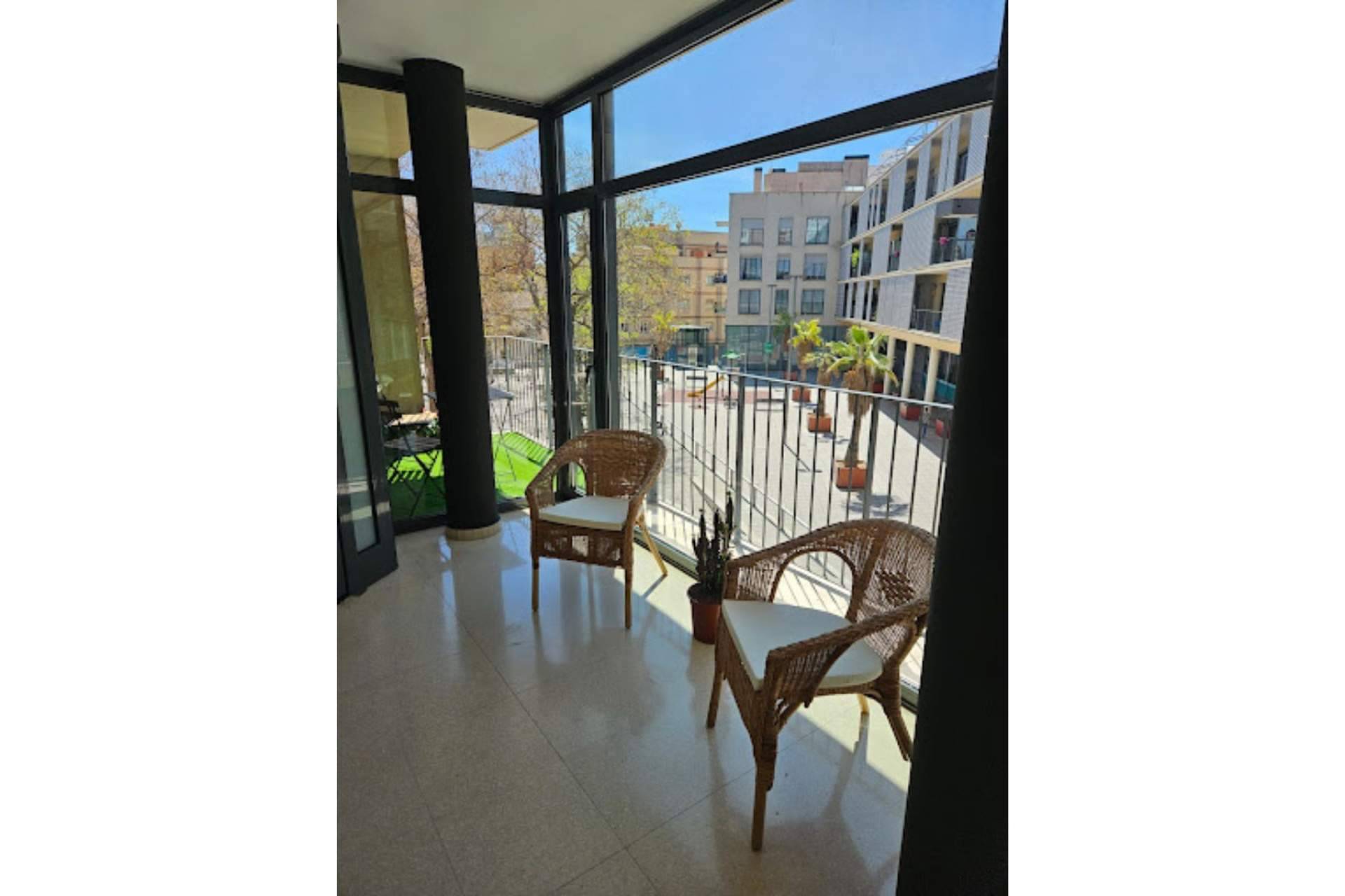 Coworking Santa Coloma de Gramenet cuenta con dos centros para alquilar salas de coworking