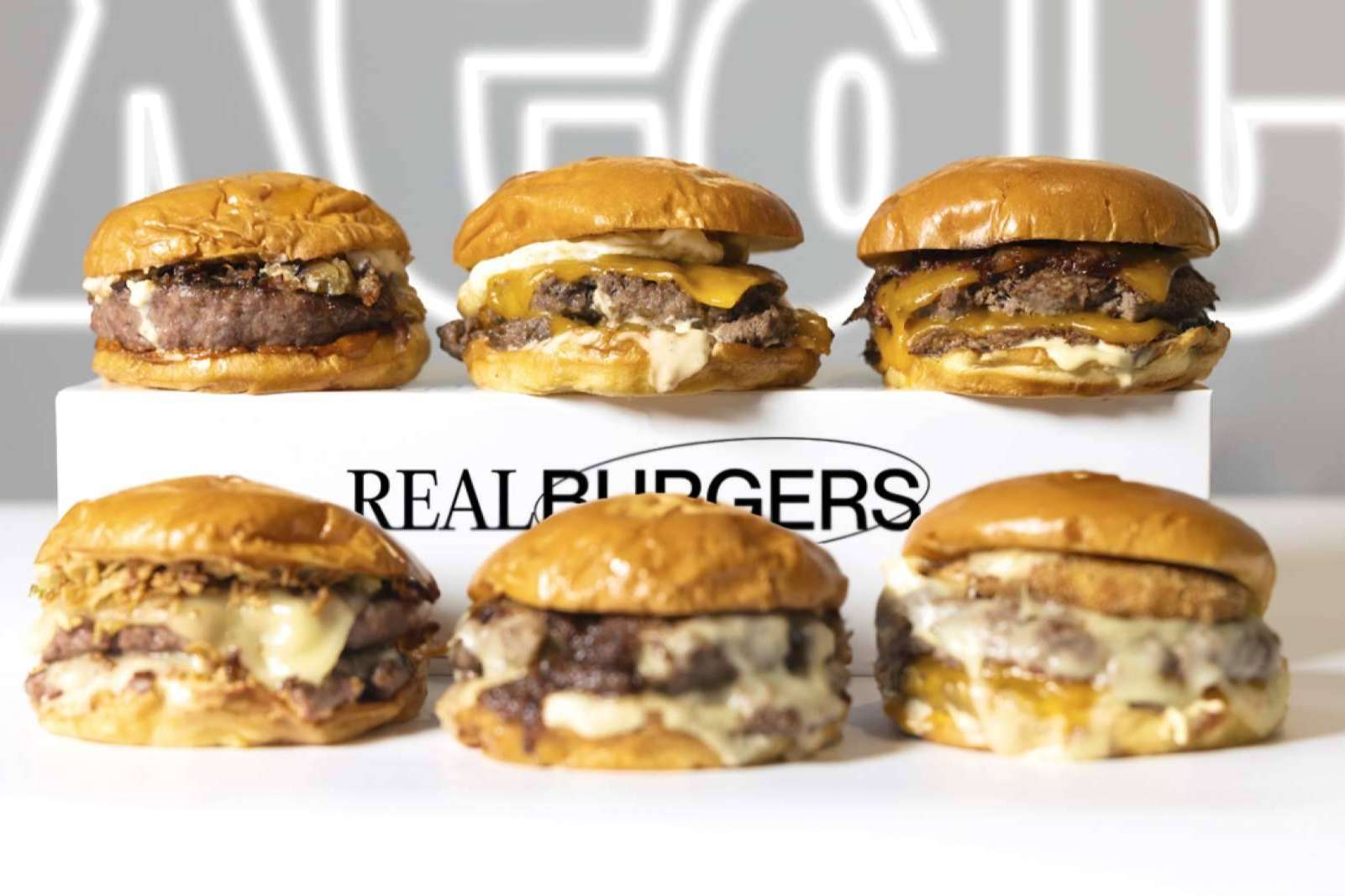 Xeat es un restaurante delivery que pone a disposición unas de las mejores hamburguesas de Zaragoza