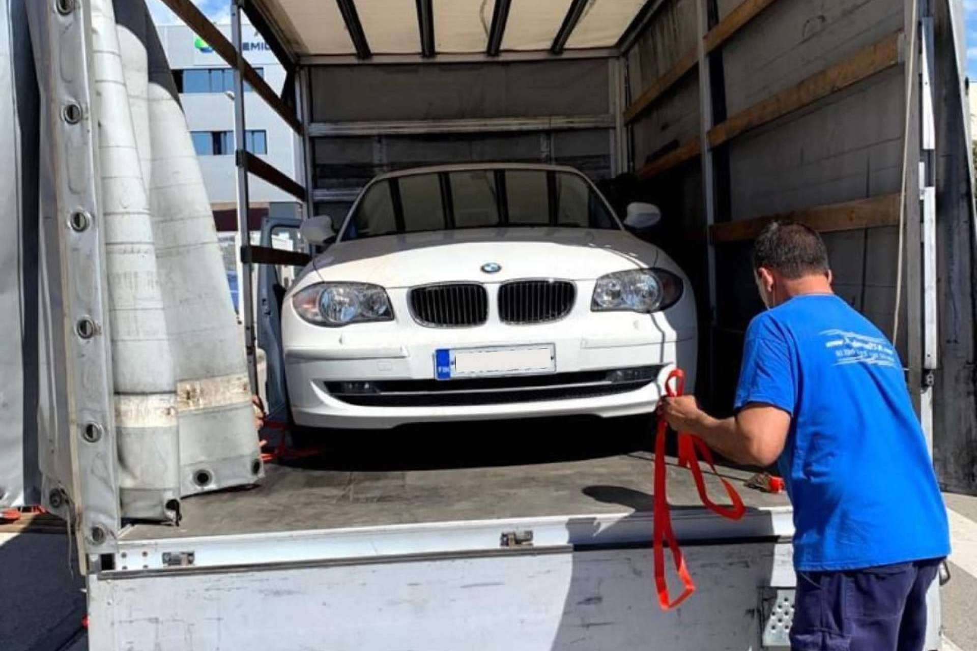 Mudanzas BCN Internacional cuenta con un equipo de especialistas en el transporte de vehículos a larga distancia
