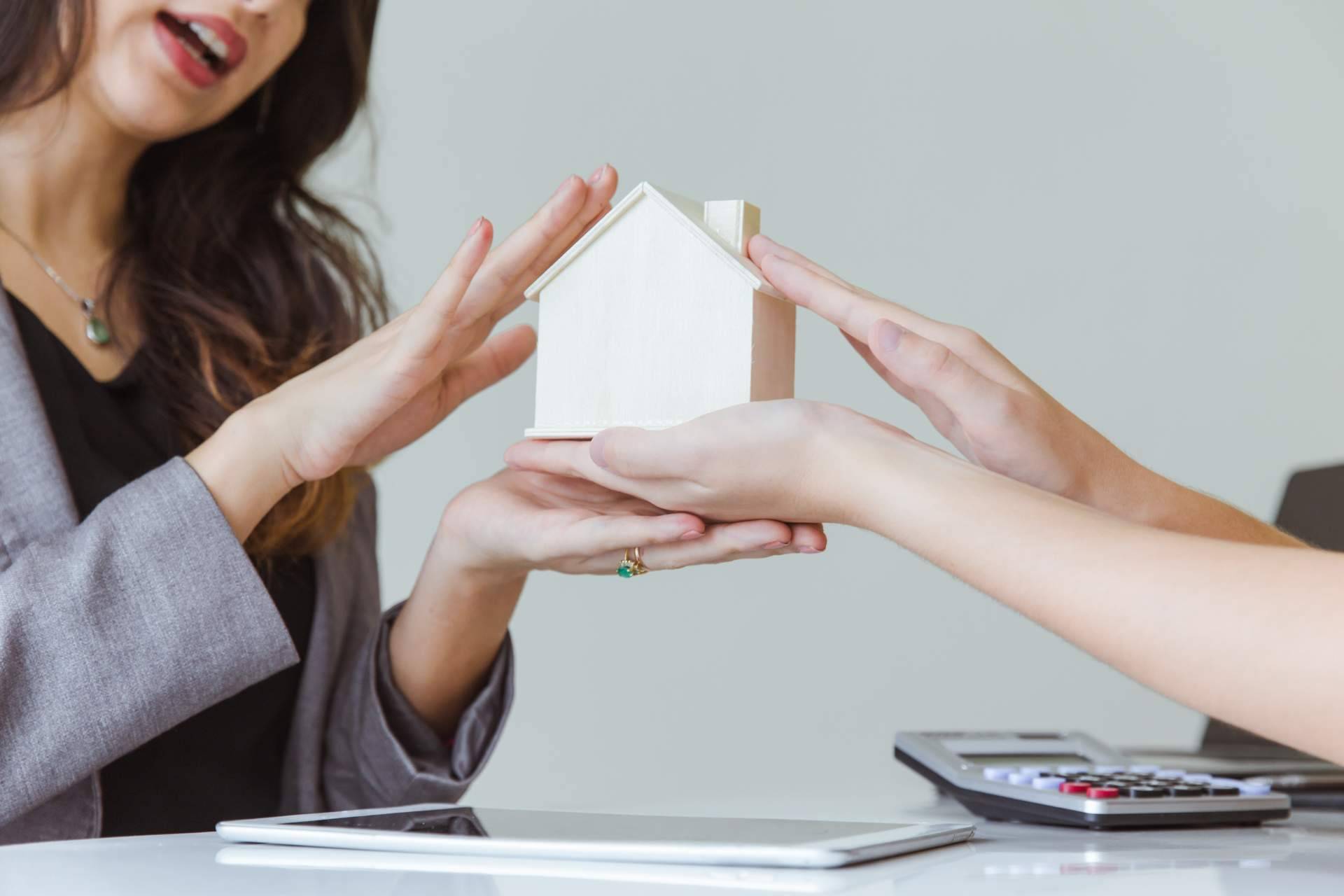 Vaquero & Workgroups Viviendas sobre las ventajas de un CRM inmobiliario para la gestión de clientes y propiedades