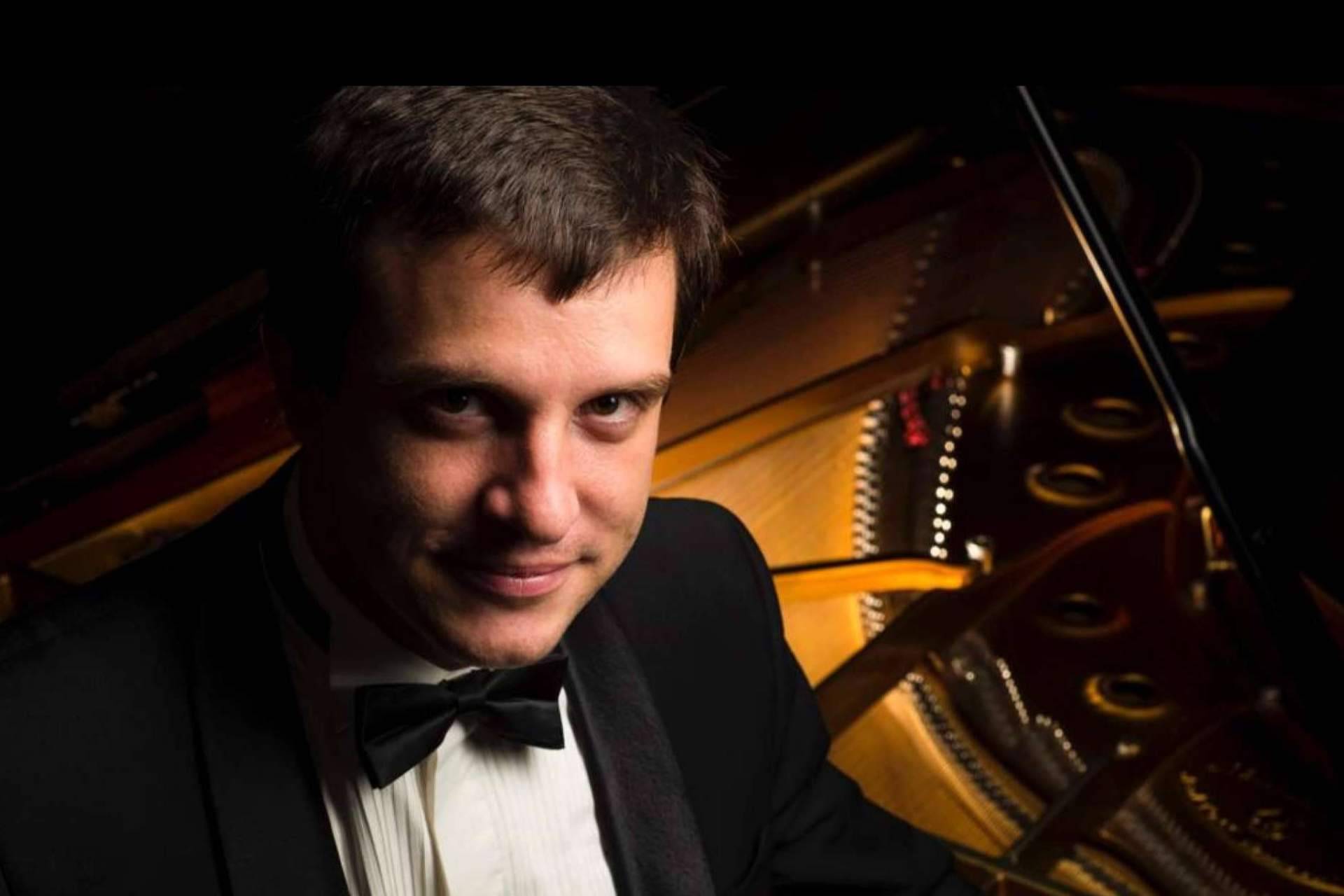 La experiencia de Fedor Veselov como pianista con ACOUHYB