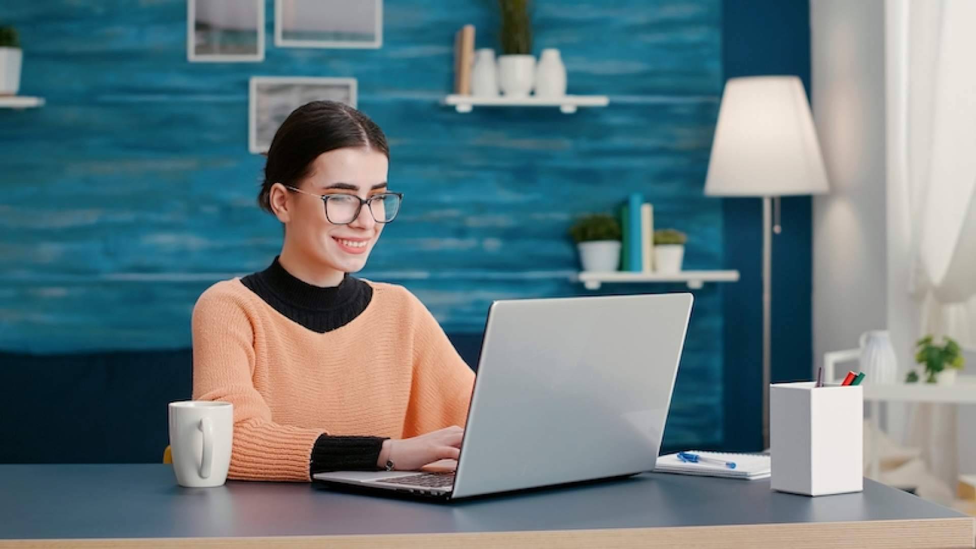 Universal Formación, innovación en la formación online relacionada con la Administración y Dirección de Empresas