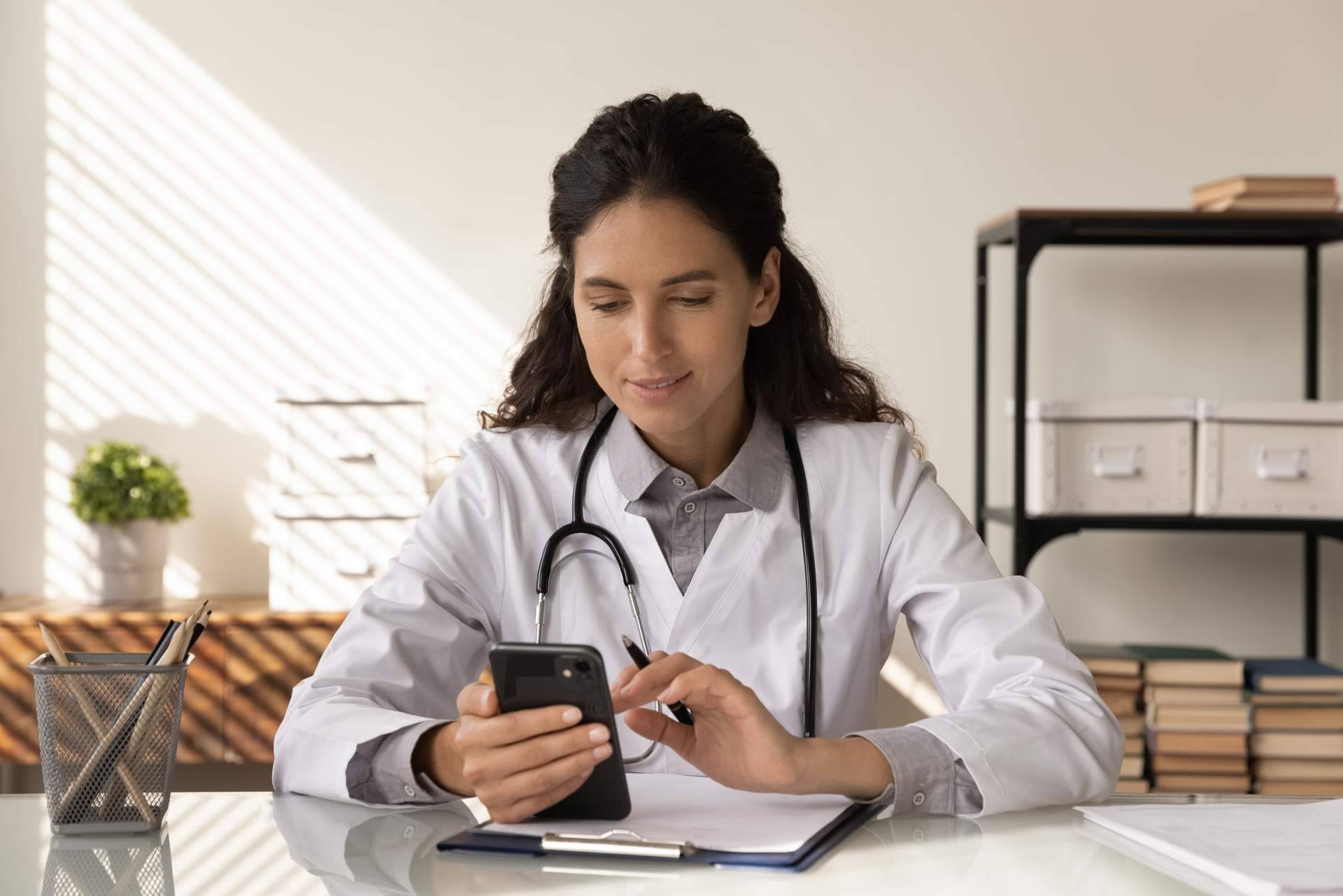 ¿Por qué el posicionamiento SEO local es importante en el sector de la salud?, con Discovery Marketing
