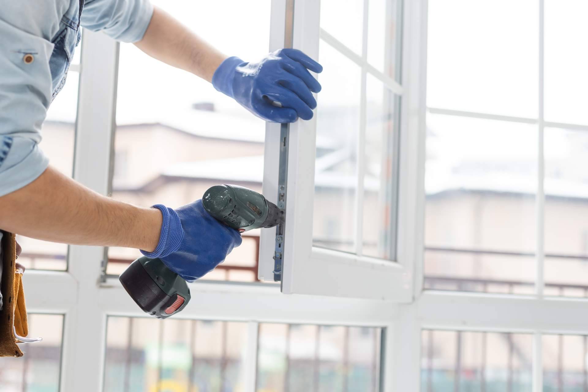 Puertas y ventanas exteriores de PVC y aluminio de la mano de FácilReformas