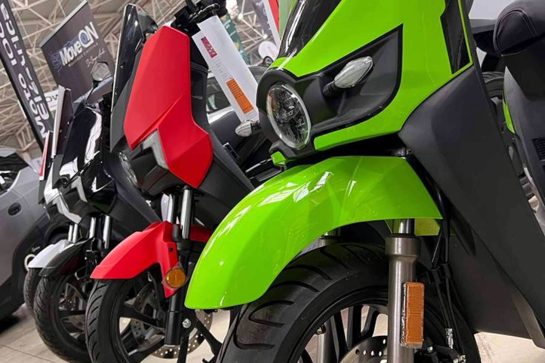 Grupo Ávolo, empresa especialista en la venta de motos eléctricas de diferentes marcas