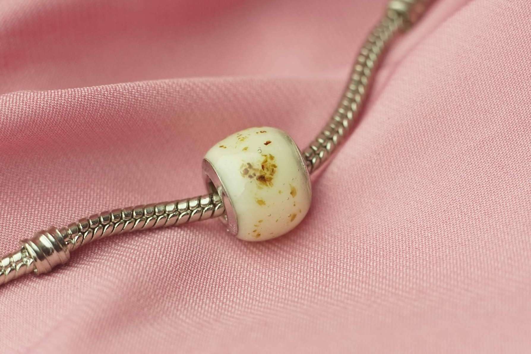¿Dónde encontrar joyas con cordón umbilical? Mummy's Milk Shop