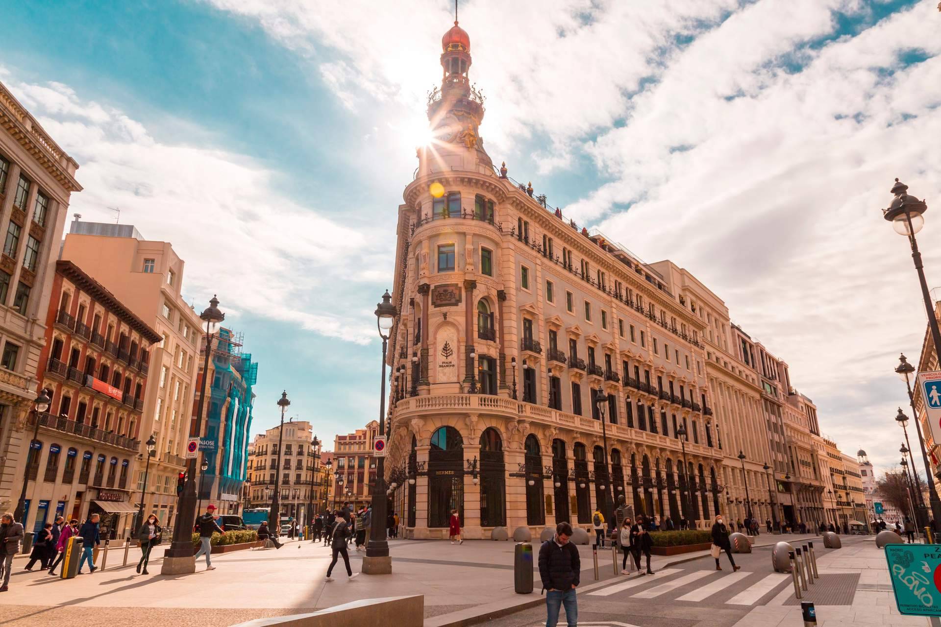 Se estrena un nuevo servicio de RealAdvisor para buscar inmobiliarias en Madrid por municipio