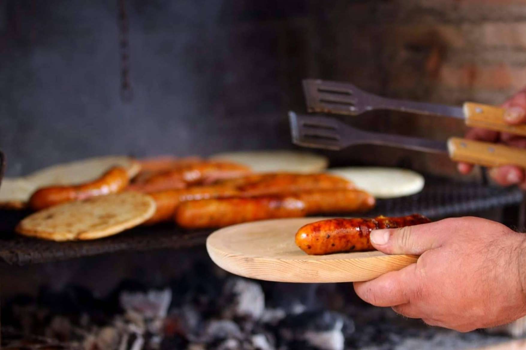 D'Carnilsa se especializa en la venta de chorizos santarrosanos para negocio