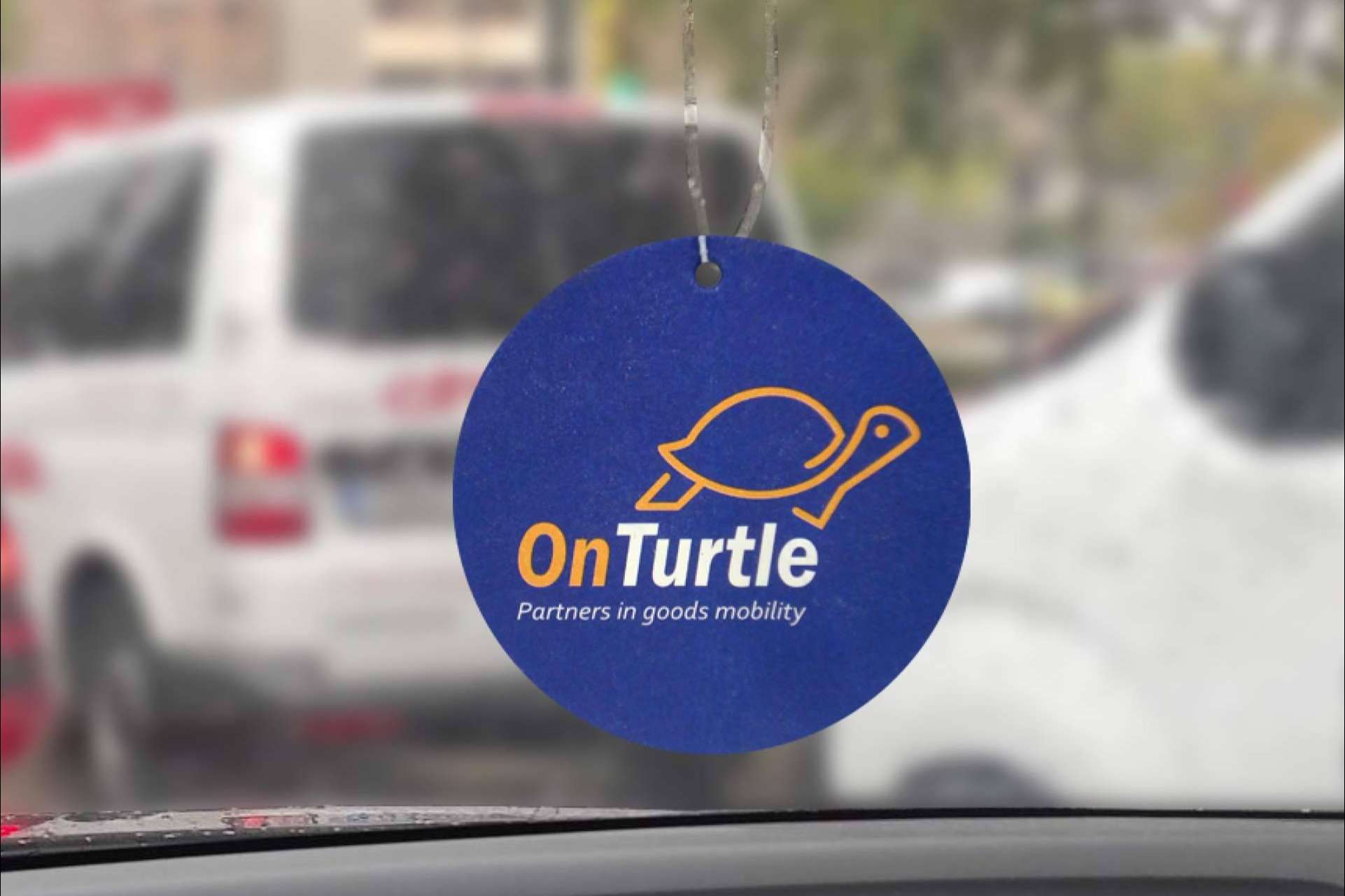 Una opción disponible en Publiambientador; los ambientadores para coche personalizados con publicidad