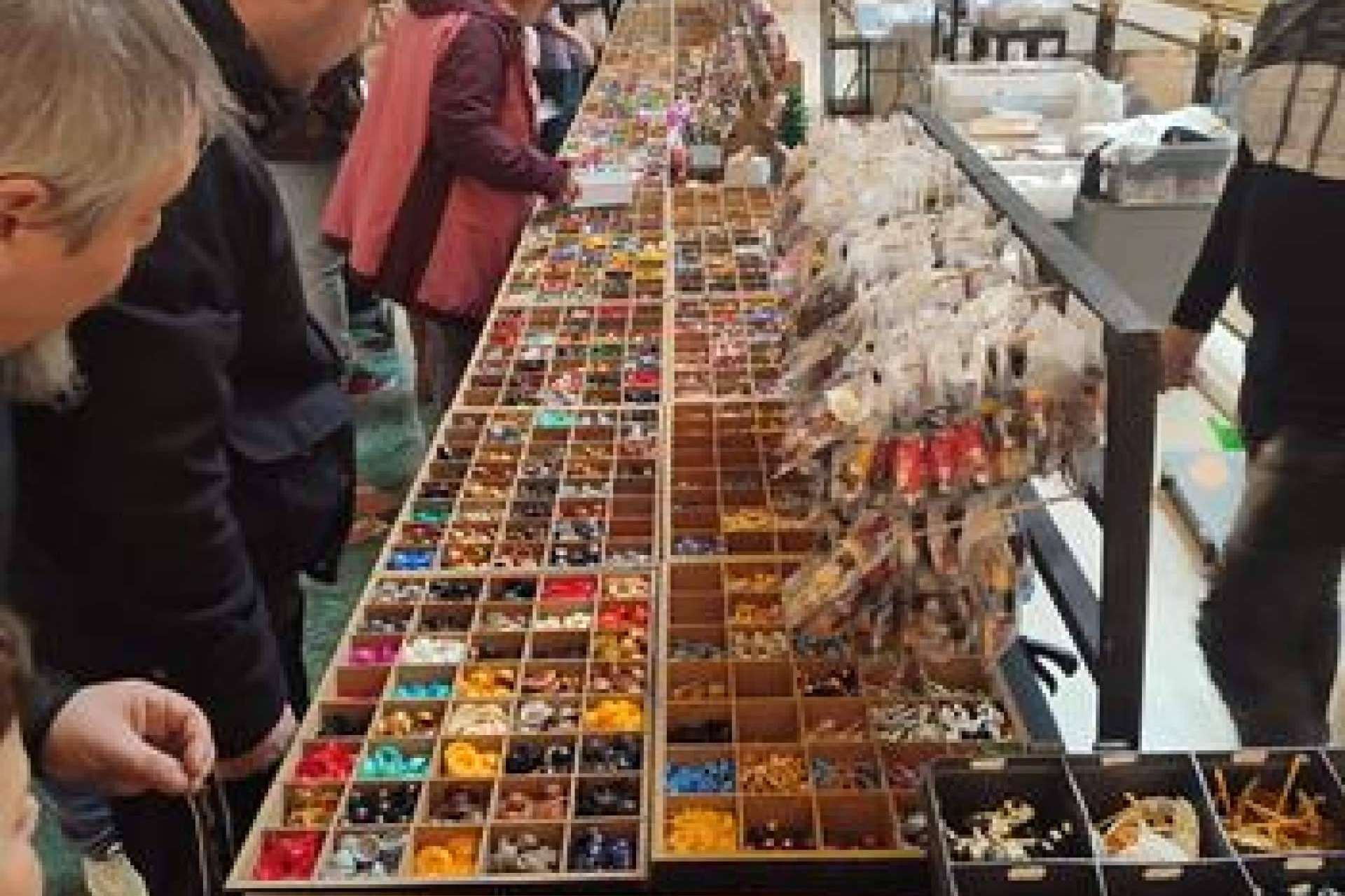 El Mercado del juguete de Madrid desembarca en Fuenlabrada; juguetes, coleccionismo y diversión para toda la familia