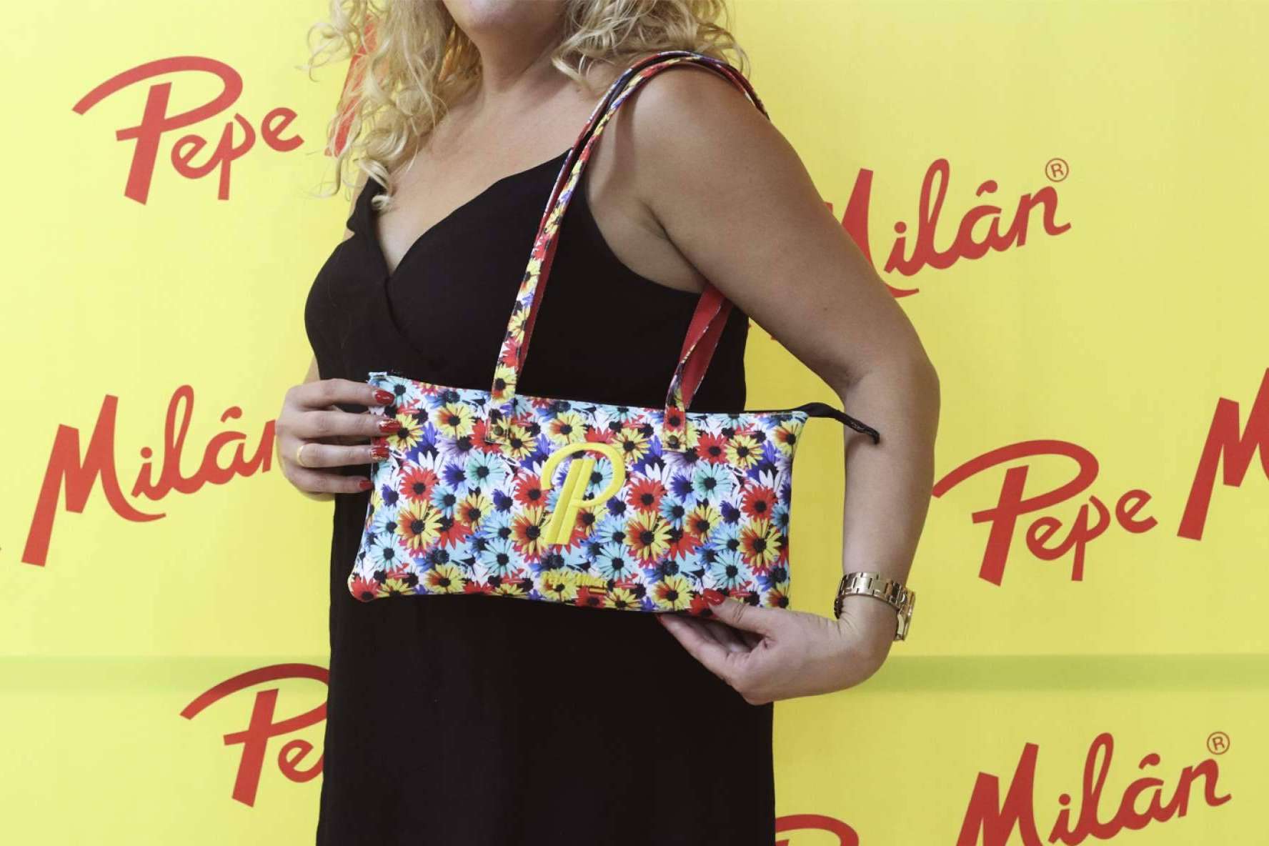 Pepe Milán ofrece zapatos y diferentes accesorios