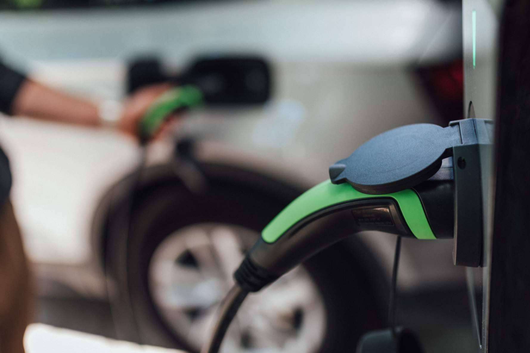 La fabricación de equipos de recarga para vehículos eléctricos por parte de ECOTECH