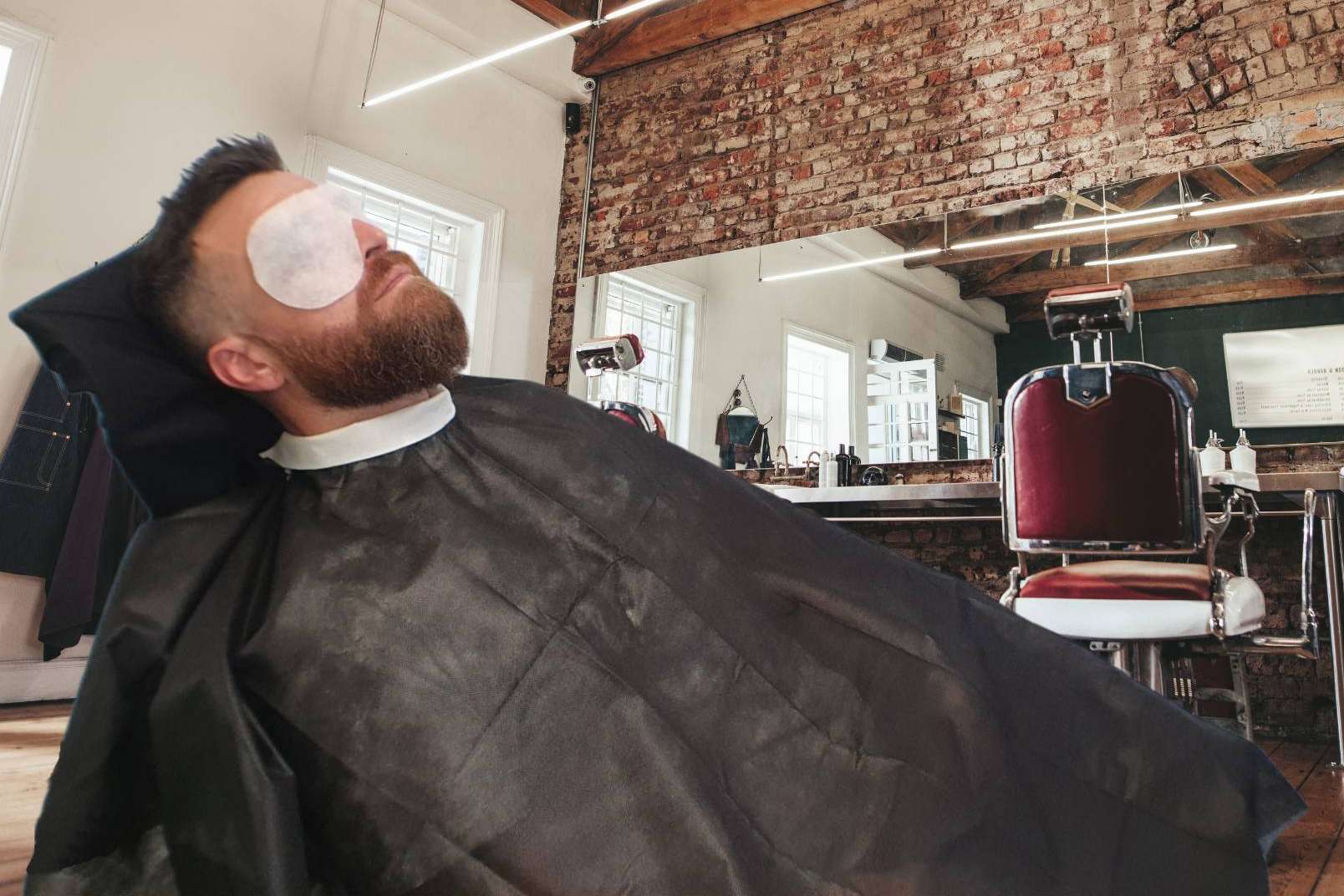 Wear&Tear presenta su innovadora línea de toallas y ropa desechable biodegradable para la industria de la estética y peluquería en Cosmoprof Worldwide Bologna