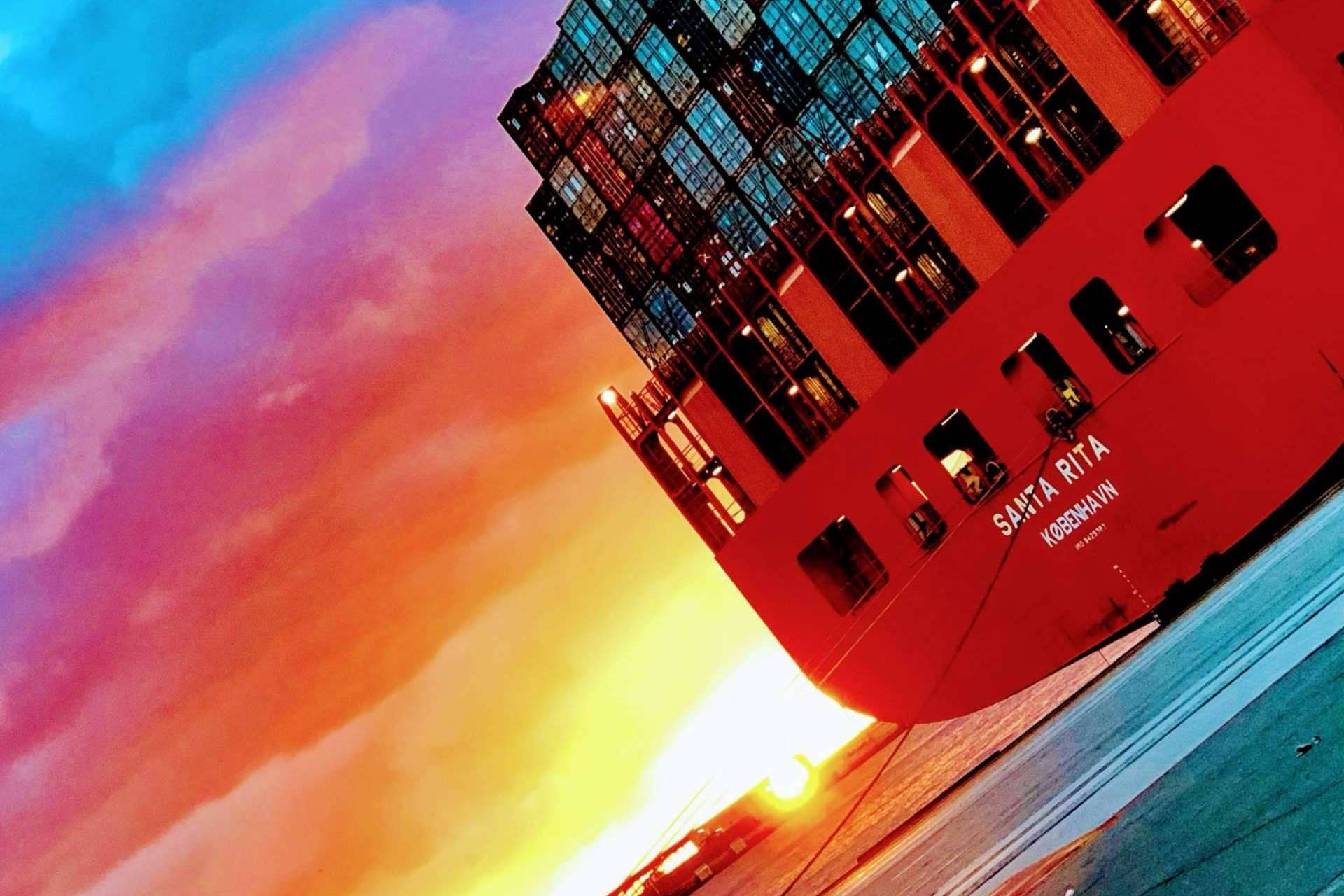 Megaships en el puerto de Algeciras