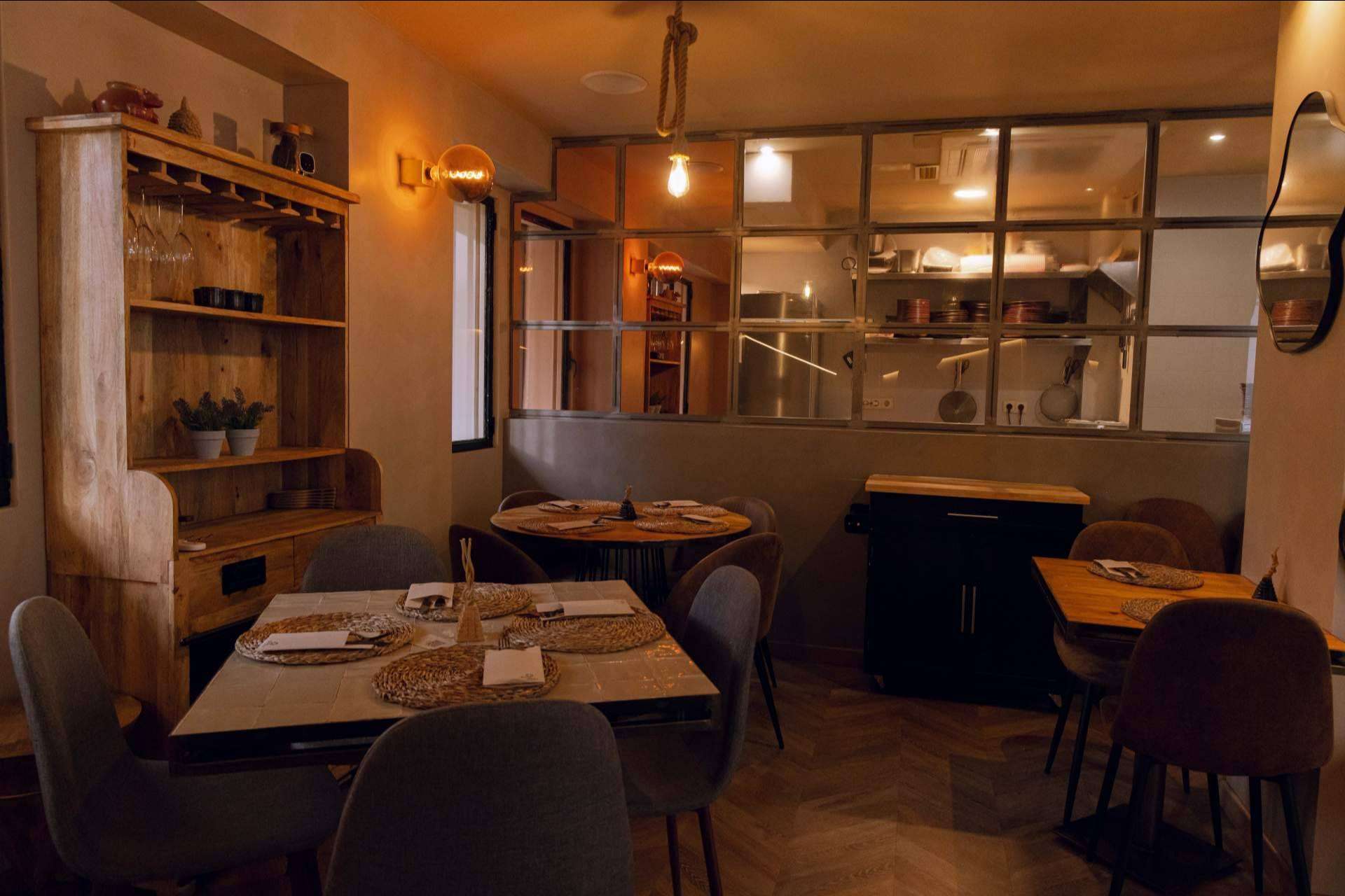 Hijo del Maíz es un restaurante mexicano en Madrid que destaca por su proceso 100 % puro y artesanal
