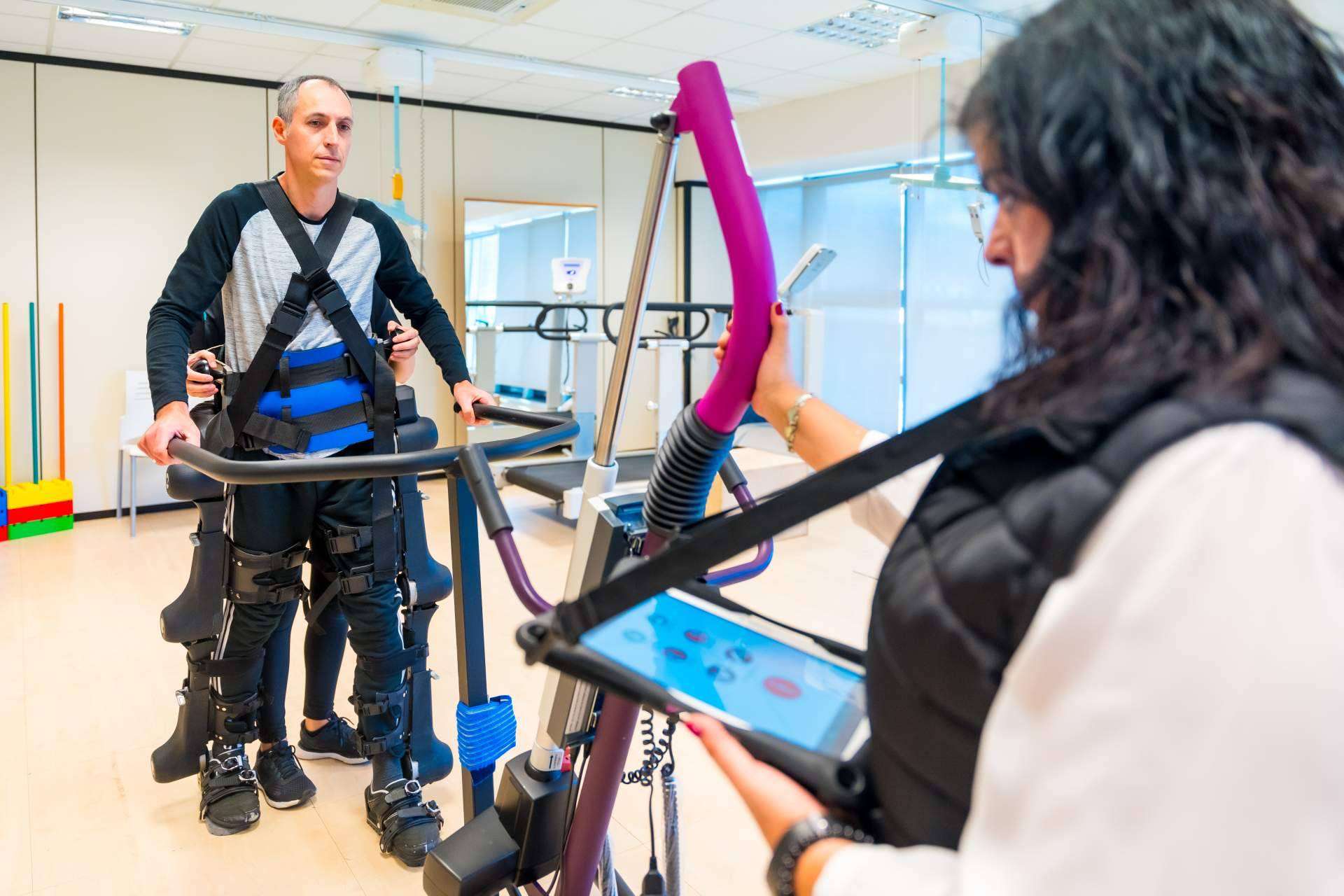 Neurorrehabilitación con tecnología de Gogoa Mobility Robots en Movex Clinics