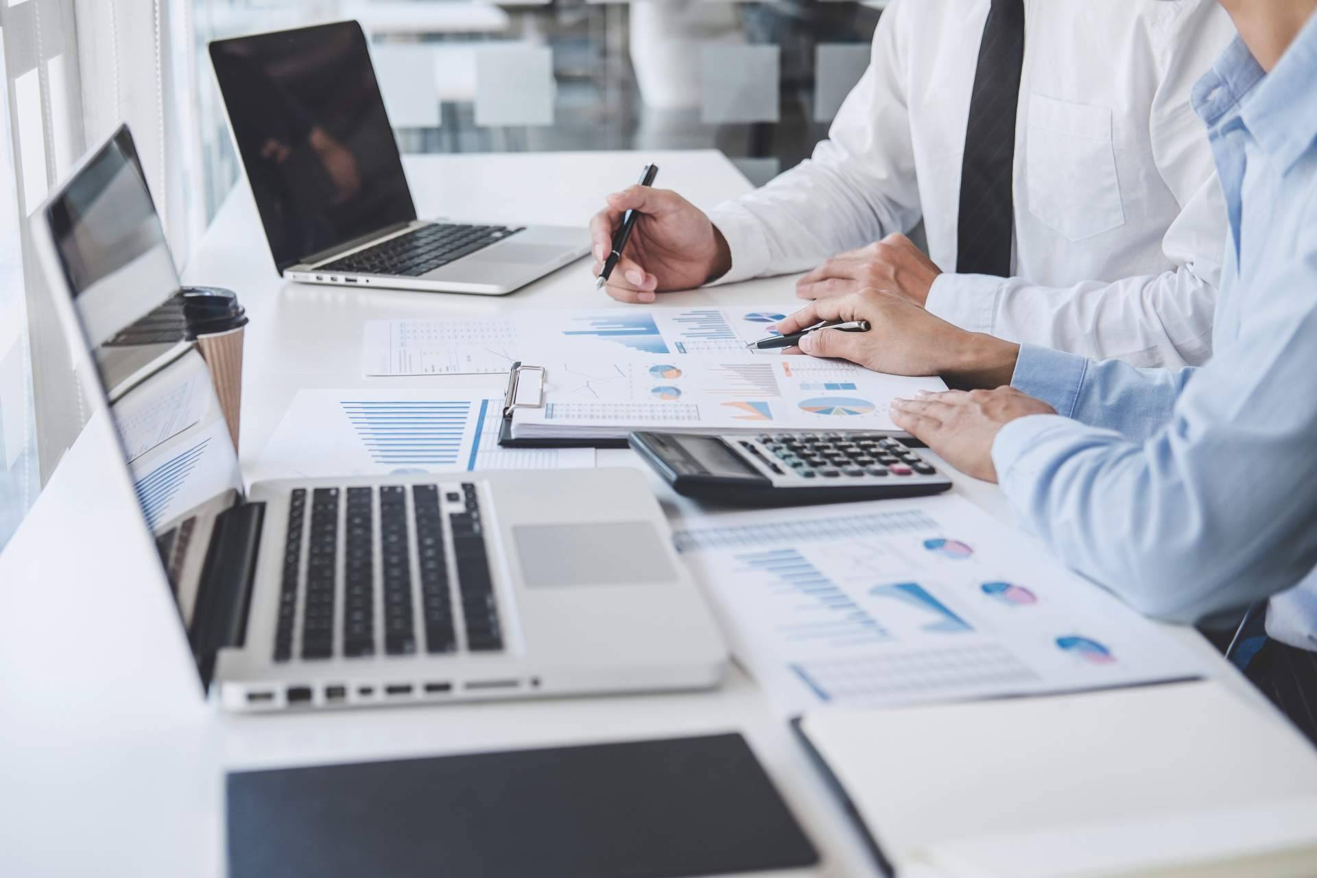 Planificación financiera e inversiones alternativas con Fortuna