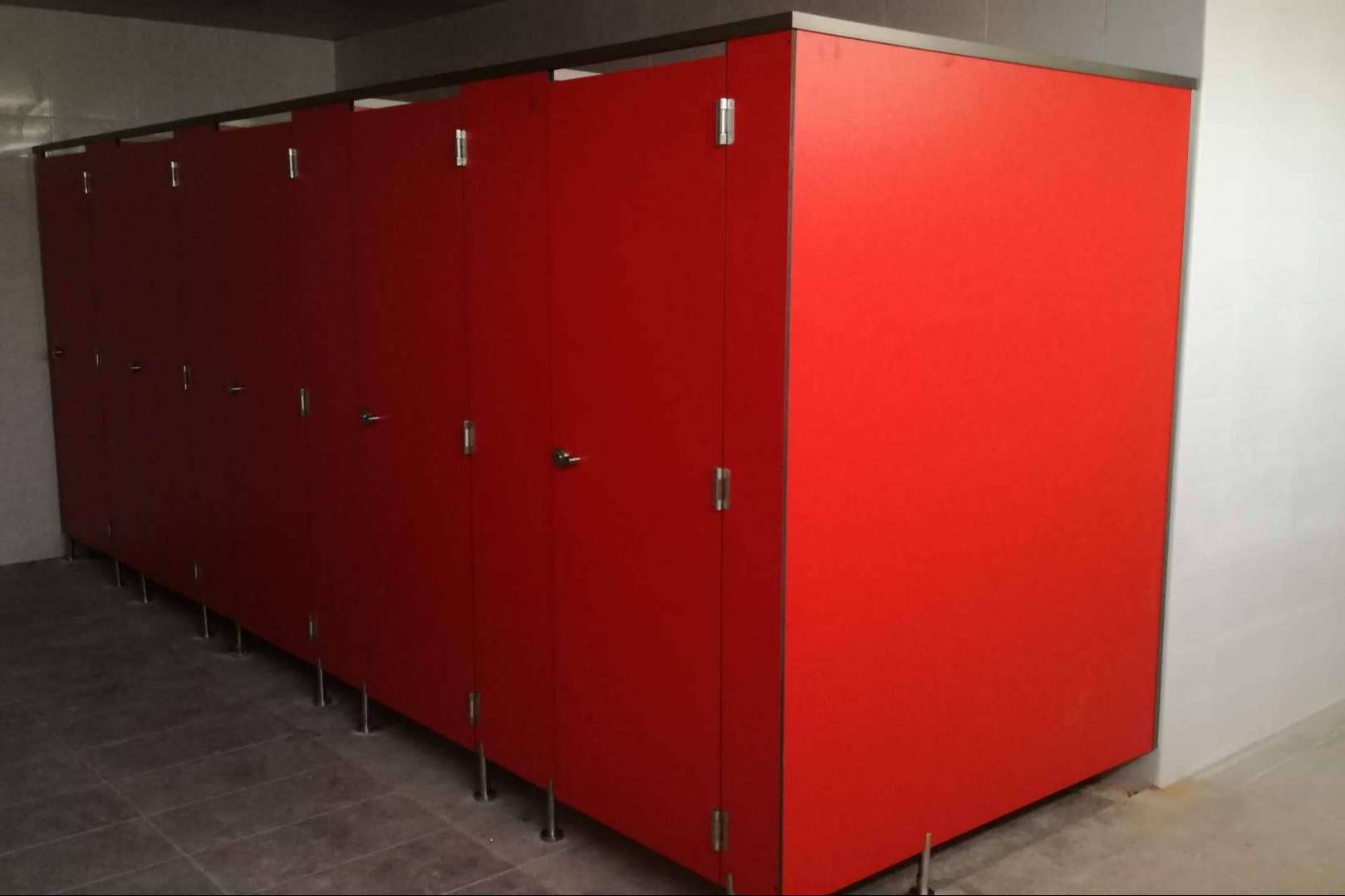Protecnics Global crea proyectos de éxito de cabinas sanitarias ignífugas