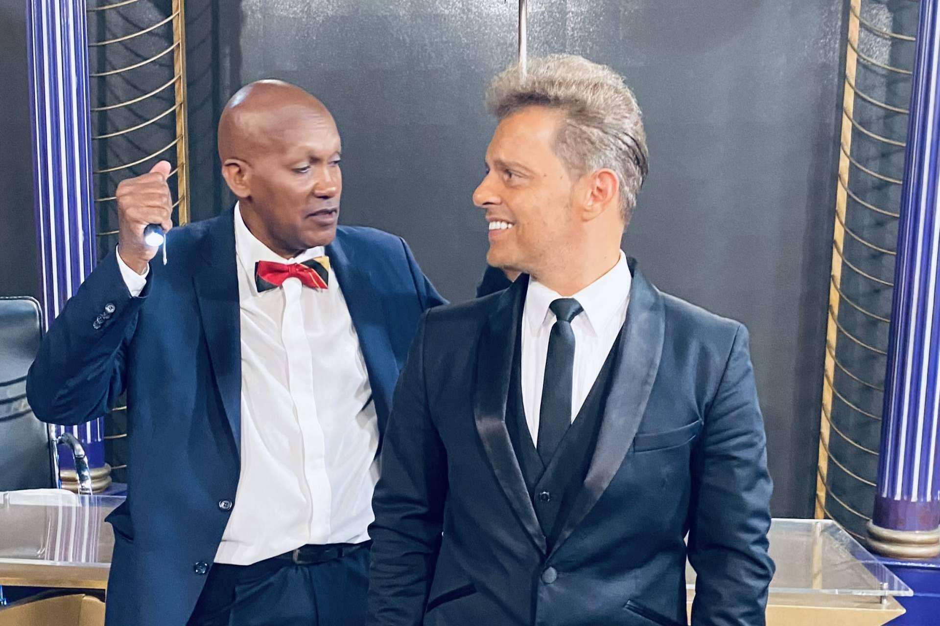 Un show original, romántico y divertido con Luis Miguel 2