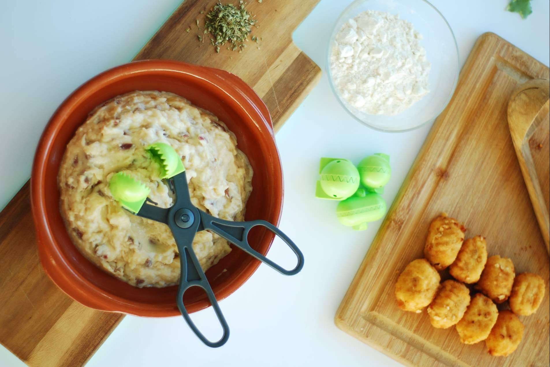 La Croquetera, croquetas y albóndigas de manera limpia, fácil y rápida