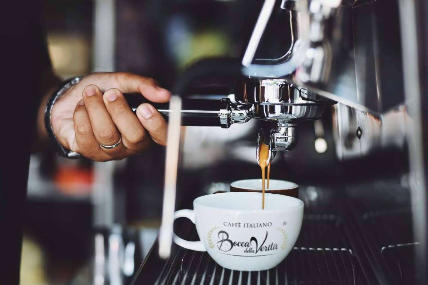 La extensa variedad de café molido auténtico disponible en Caffè Italiano Bocca Della Verità