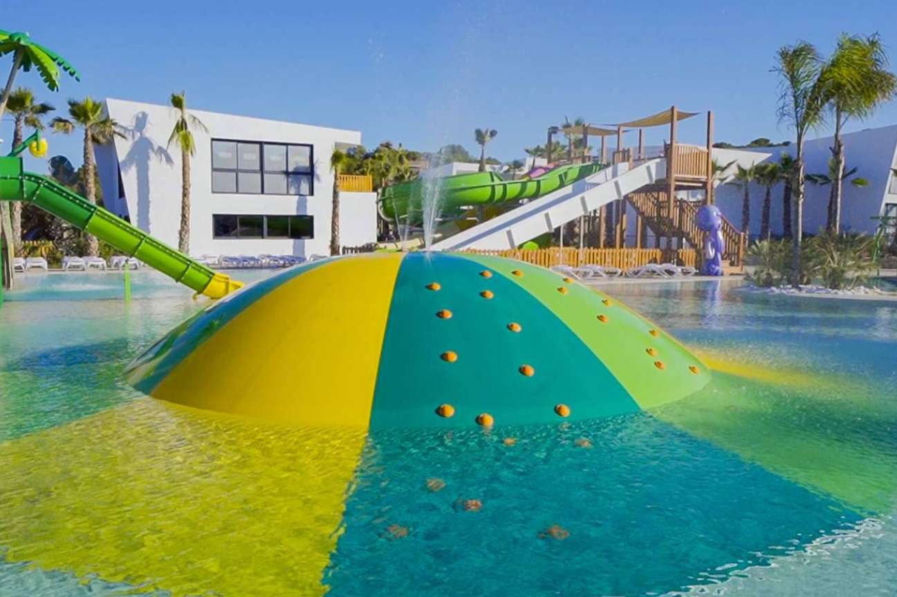 Disfrutar de las vacaciones en mayo y junio con Alannia Resorts
