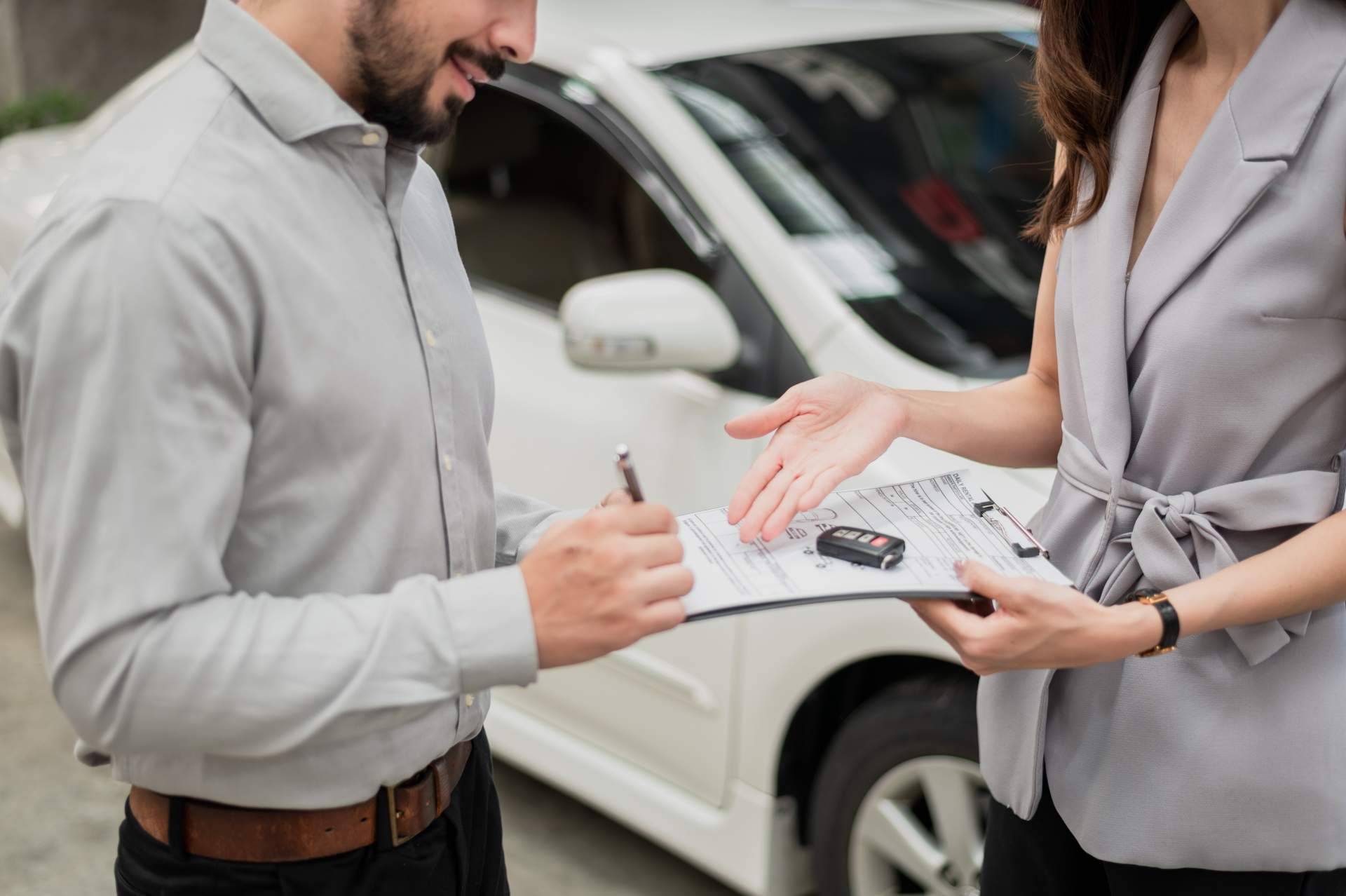 Disponer de un coche sin tener que comprarlo, con todo incluido en una simple tarifa plana, por Alquicoche