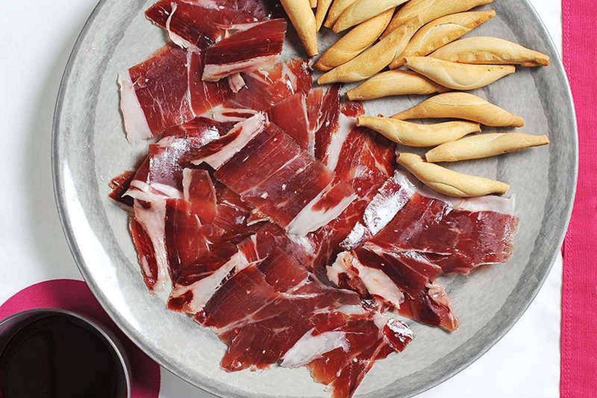 Jamón serrano de Trévelez avalado por el IGP