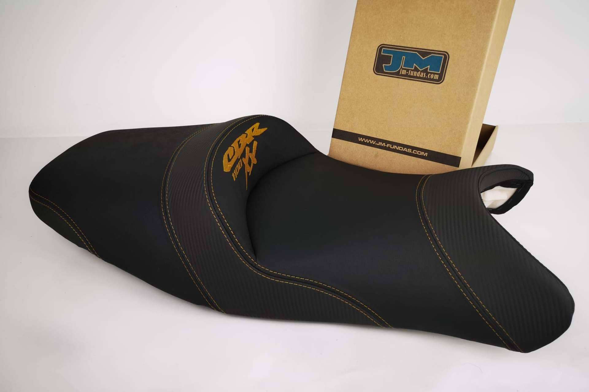 JM-Fundas y su servicio de tapizado de asiento de moto para garantizar viajes cómodos y seguros