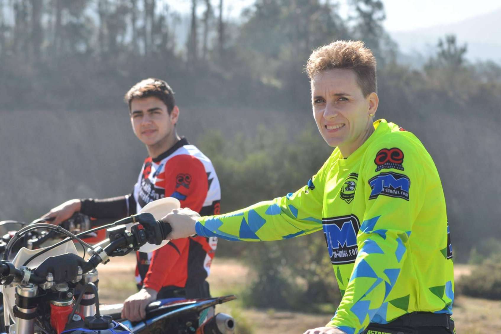 Personalizar camisetas motocross y toda la equipación off road, de la mano de ADHESIVOSEMBARRADOS