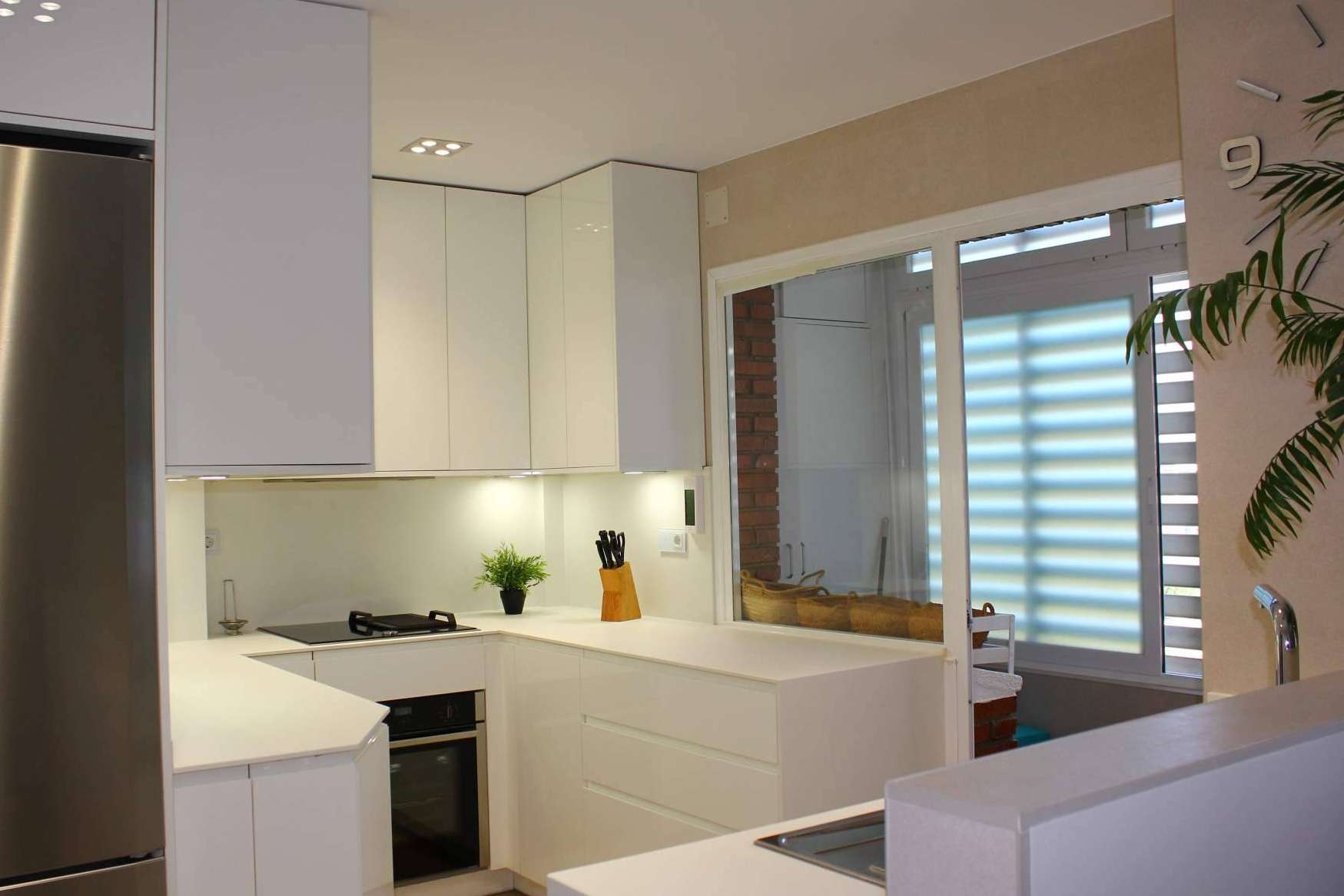 Chiyc transforma espacios con diseños de interiores personalizados y elegantes
