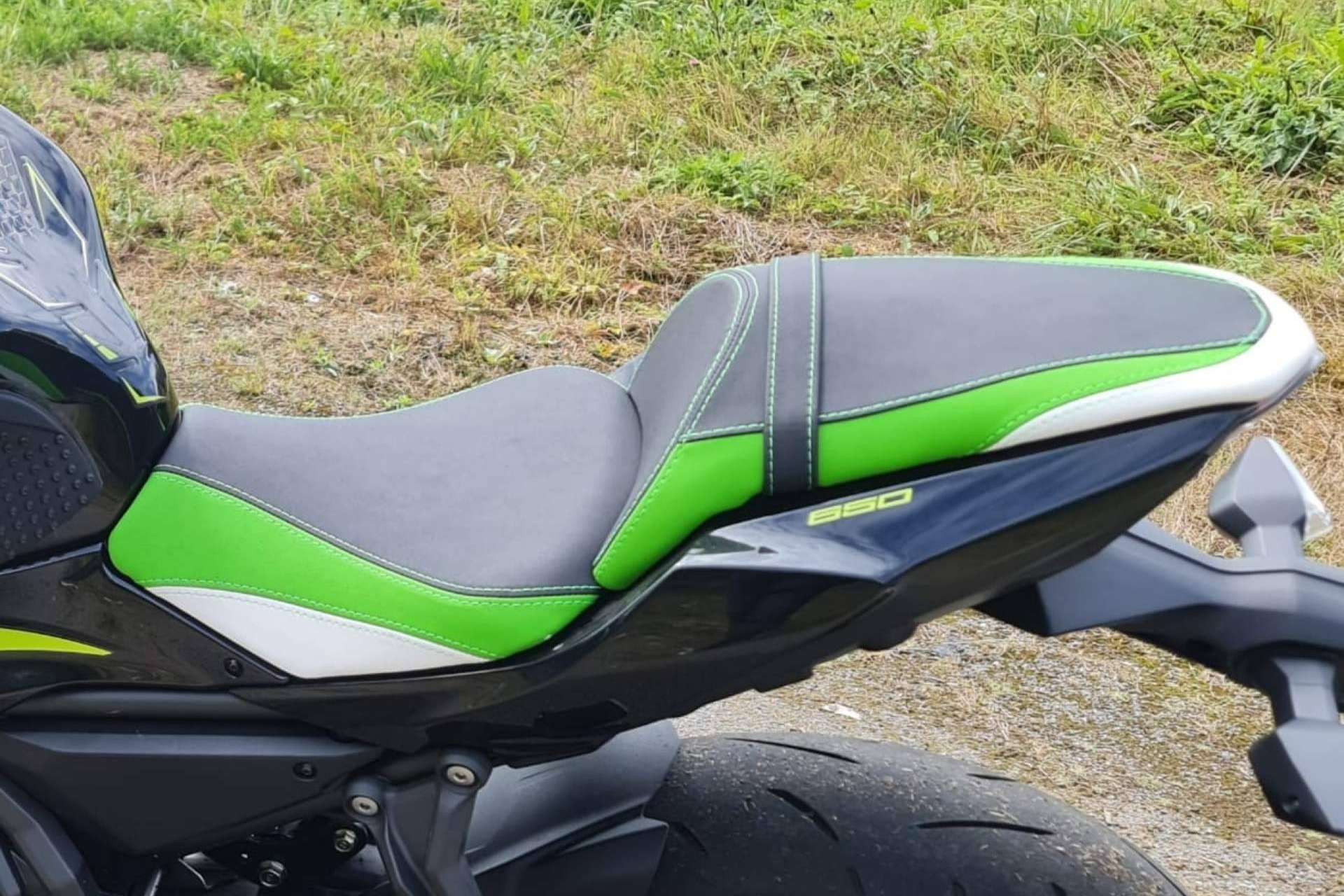 La solución definitiva para asientos de moto, personalización y comodidad con JM Fundas