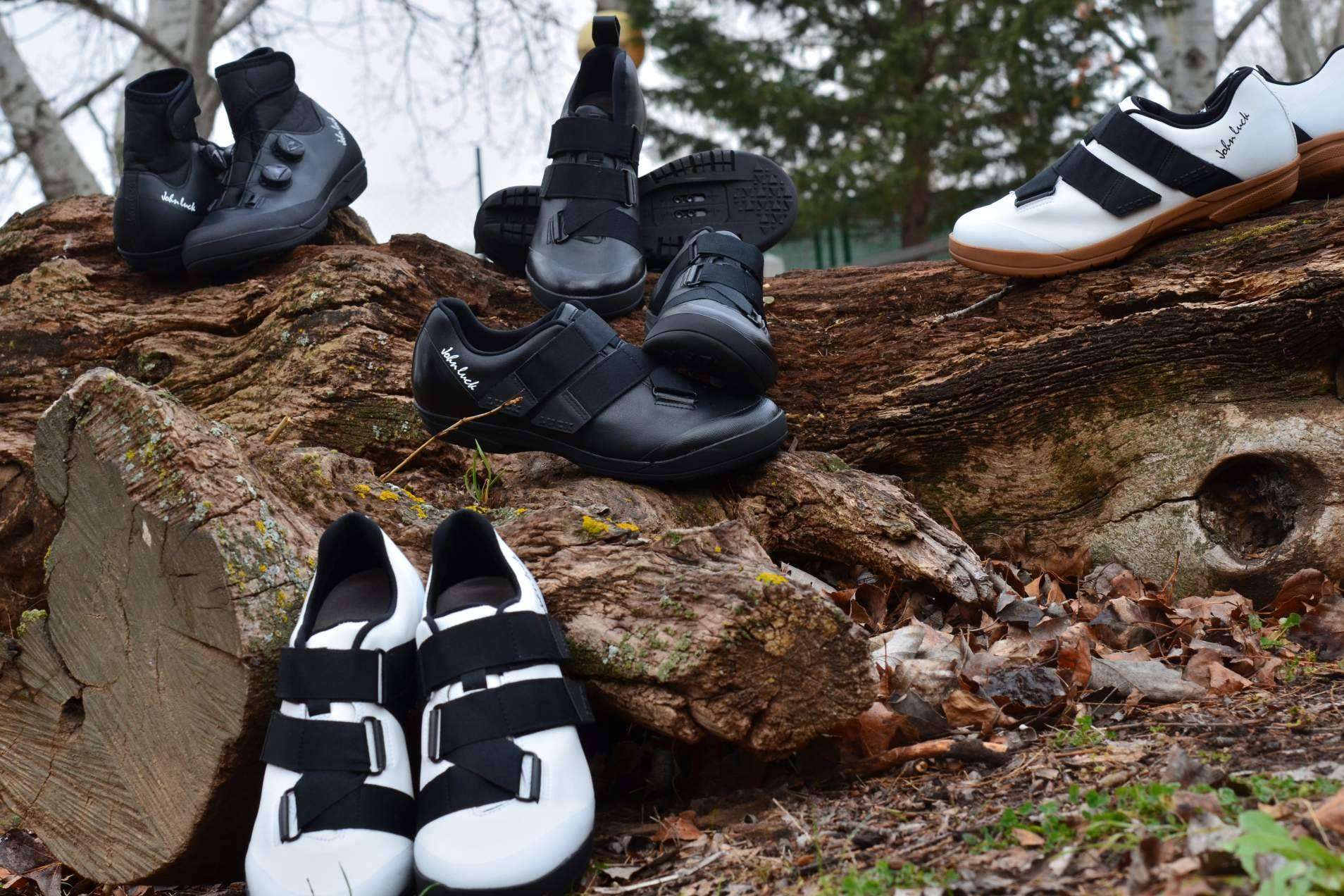 La revolución del ciclismo; John Luck presenta las primeras zapatillas con horma respetuosa