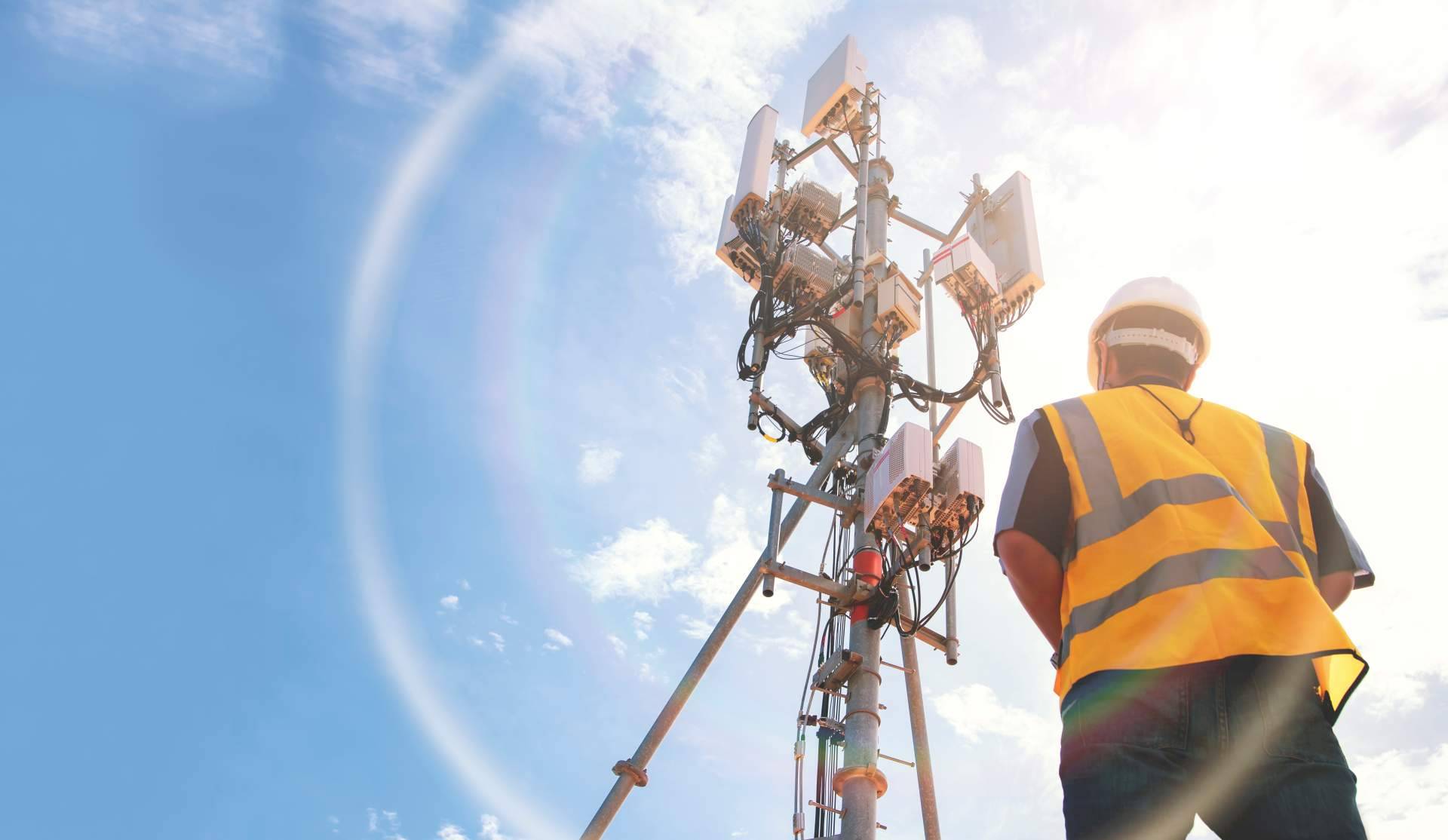 El apagado de antenas y el aislamiento de edificios agravan la falta de cobertura móvil